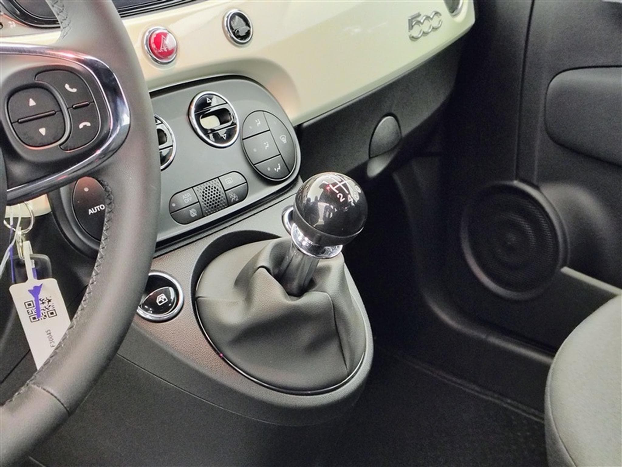 Fiat 500 1.0i MHEV Dolcevita (2024) - Foto 12