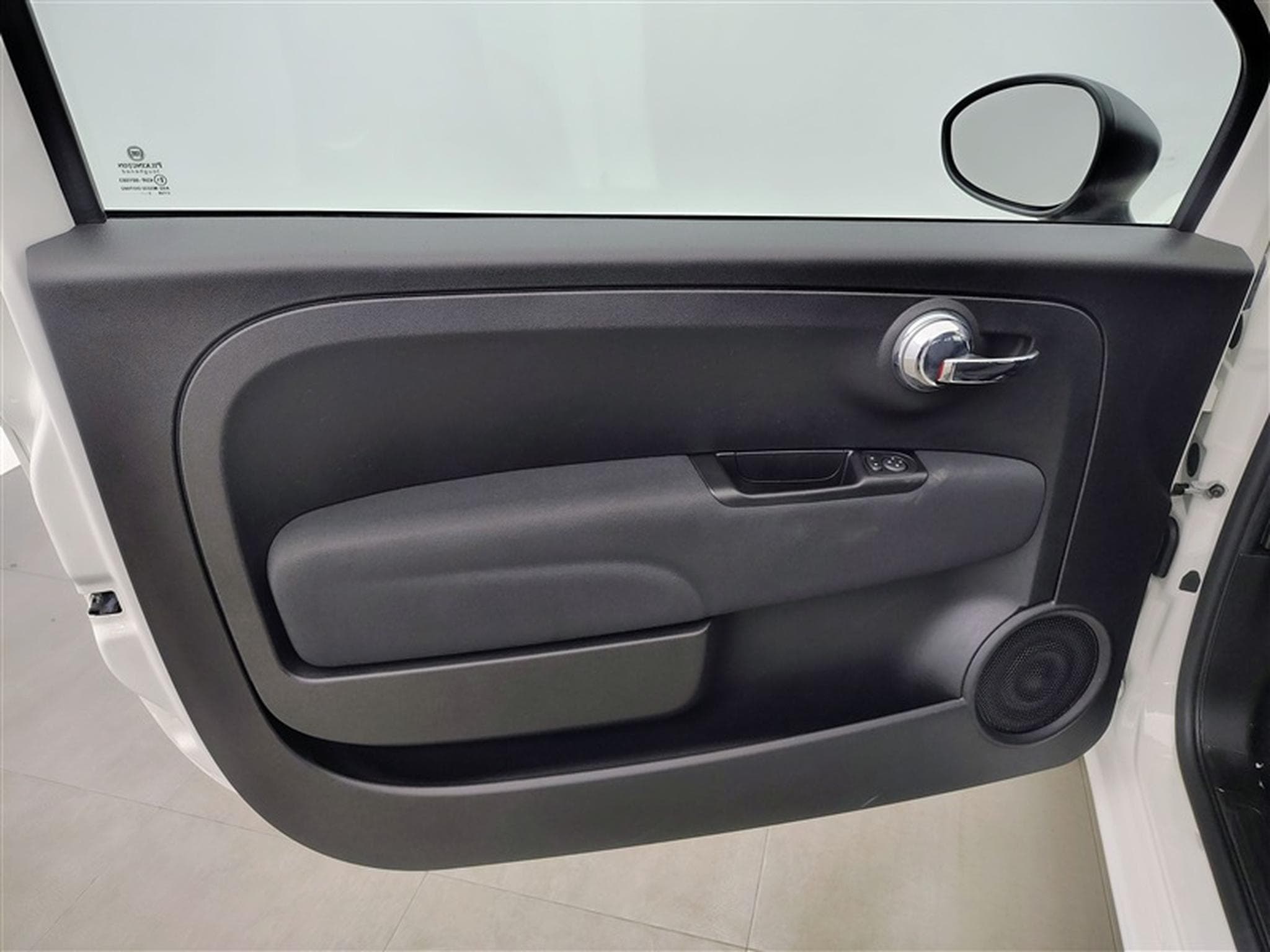 Fiat 500 1.0i MHEV Dolcevita (2024) - Foto 16