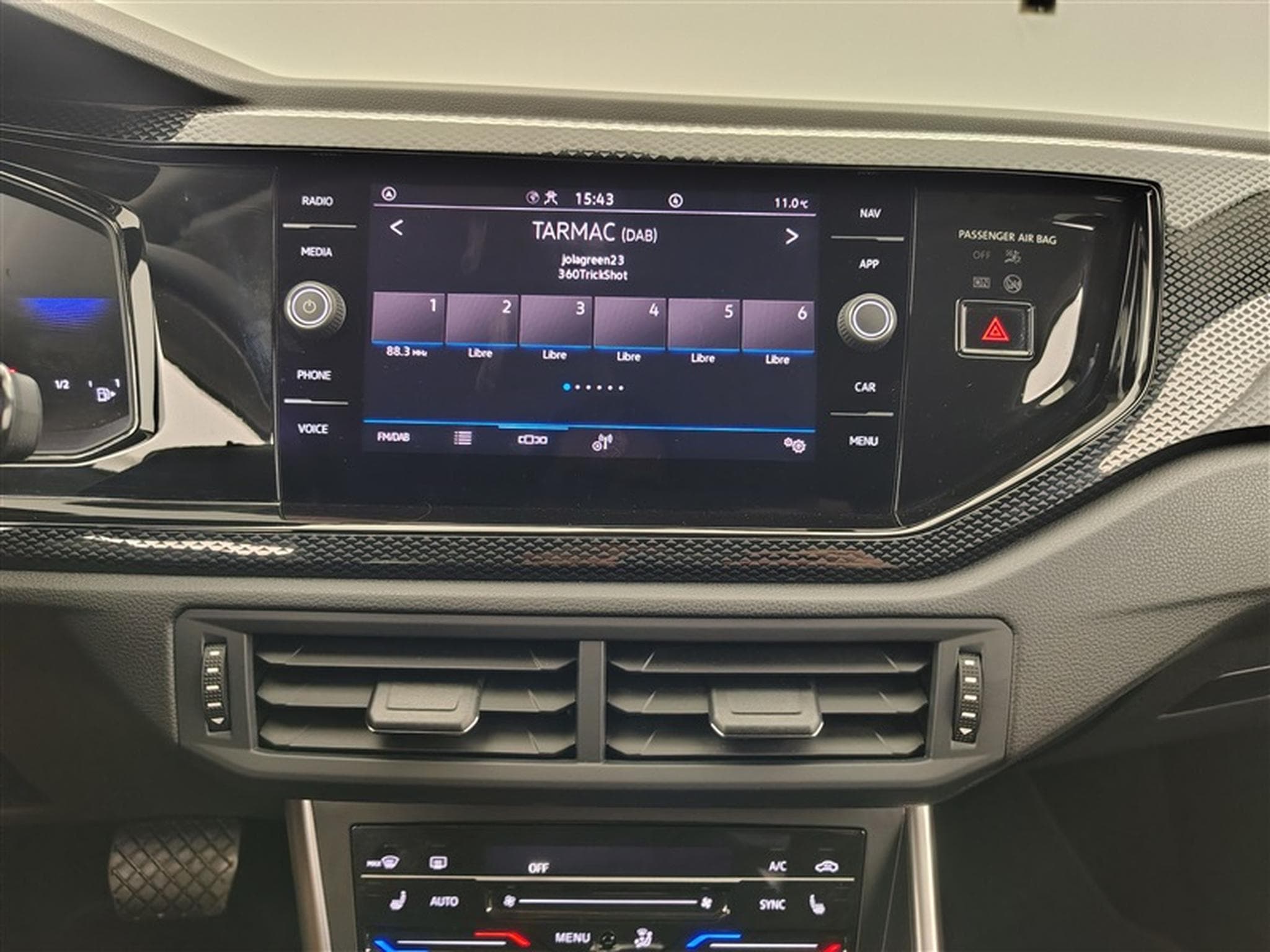 VW Taigo 1.0 TSI 115cv United AUTO/CARPLAY/ FULL LED/ CAMERA** (2024) - Photo 11