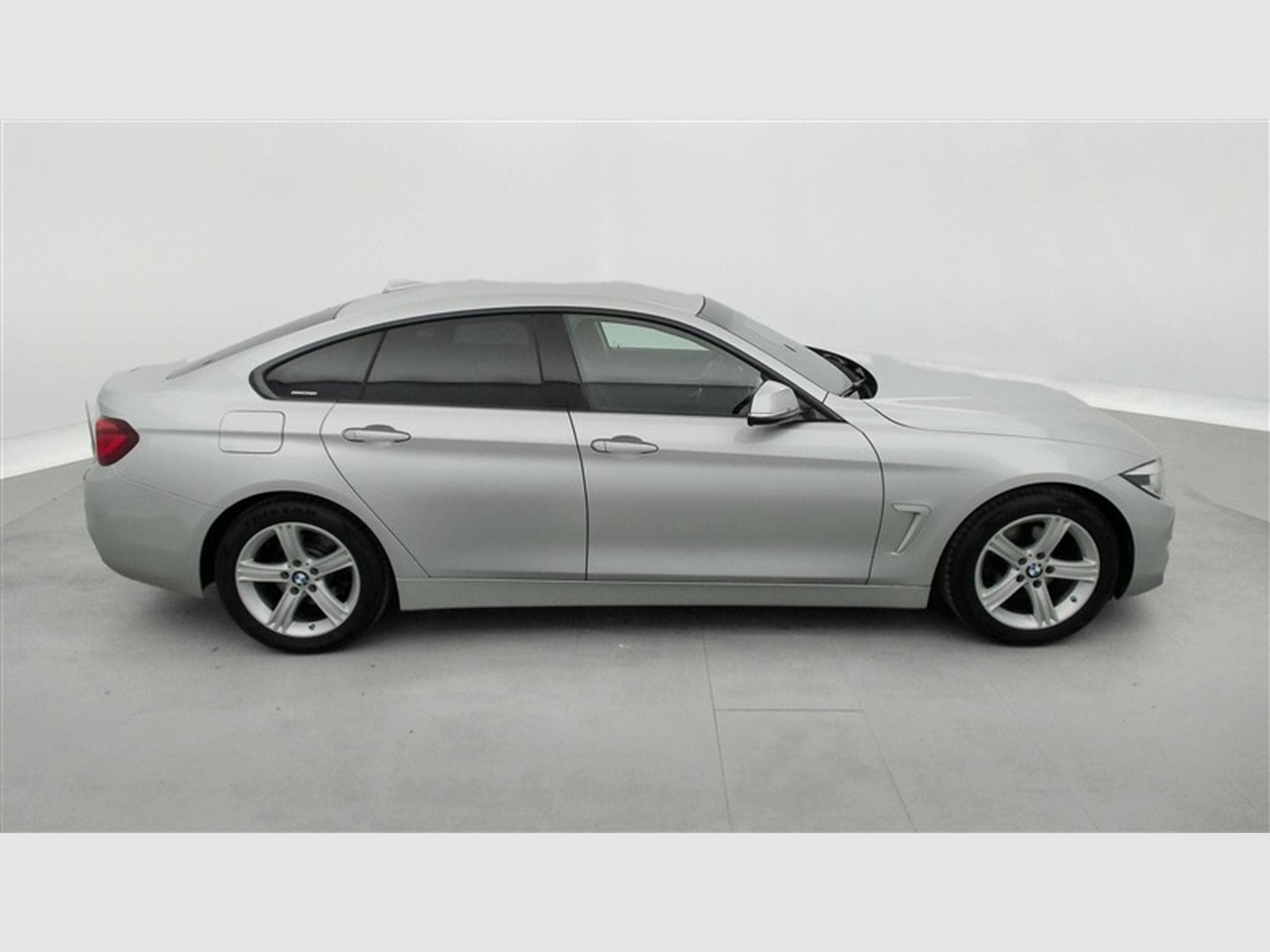 BMW 418 d Gran Coupé Cuir / Navi / Led / PDC av+ar (2020) - Foto 24