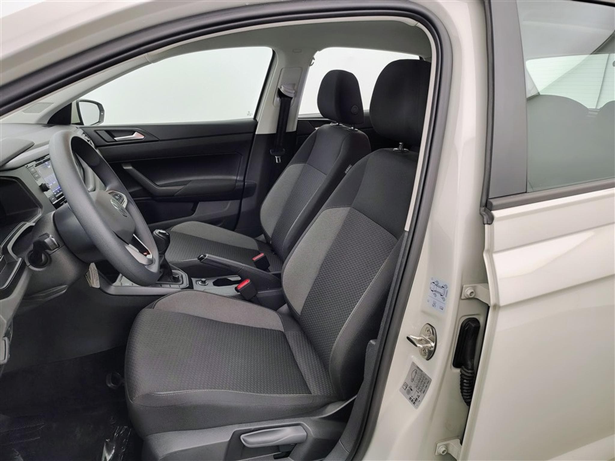 VW Polo 1.0 TSI 95Cv Life (2022) - Photo 7