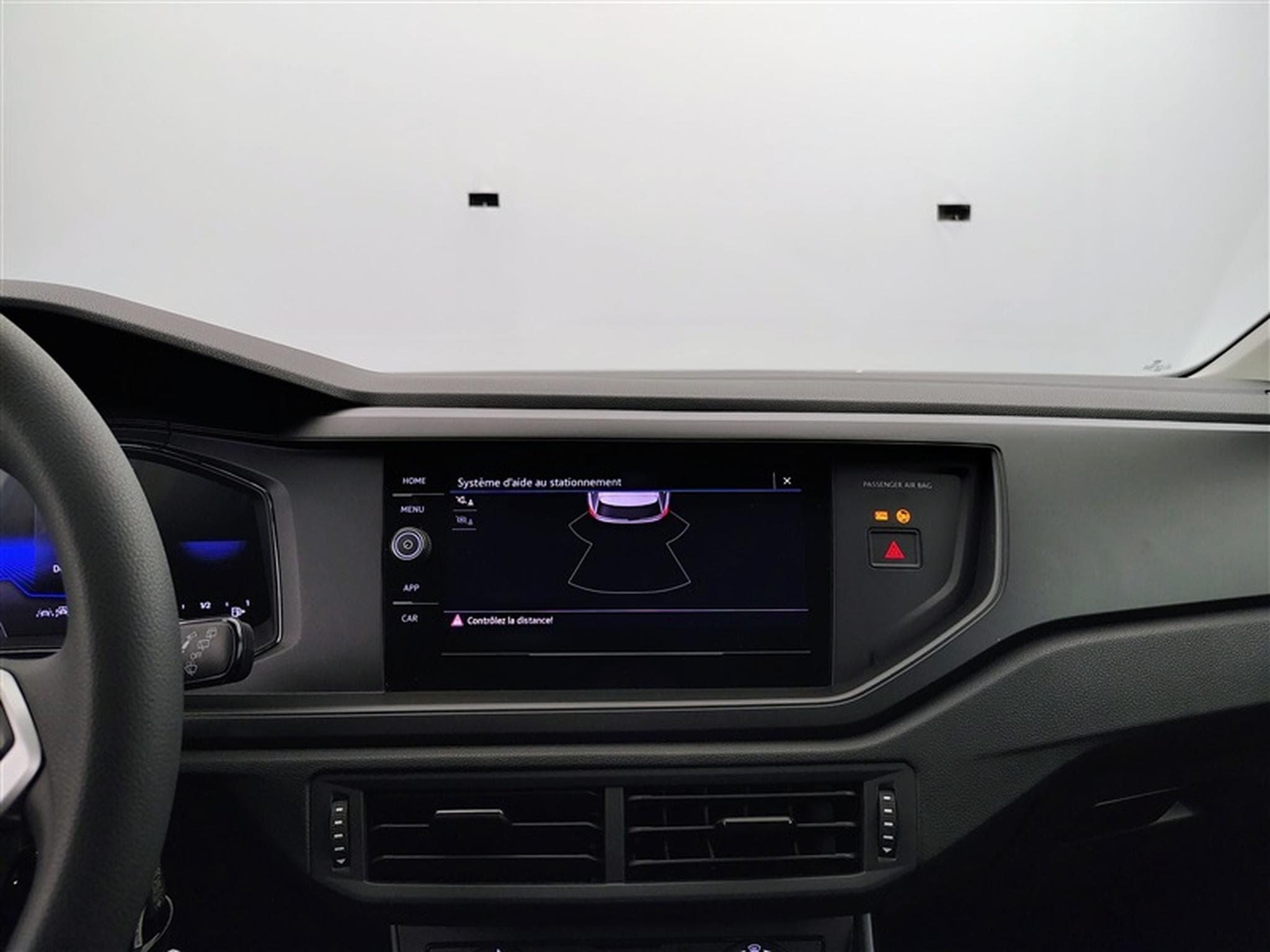 VW Polo 1.0 MPI 80cv Life CARPLAY / FULL LED / PDC AR (2026) - Photo 18