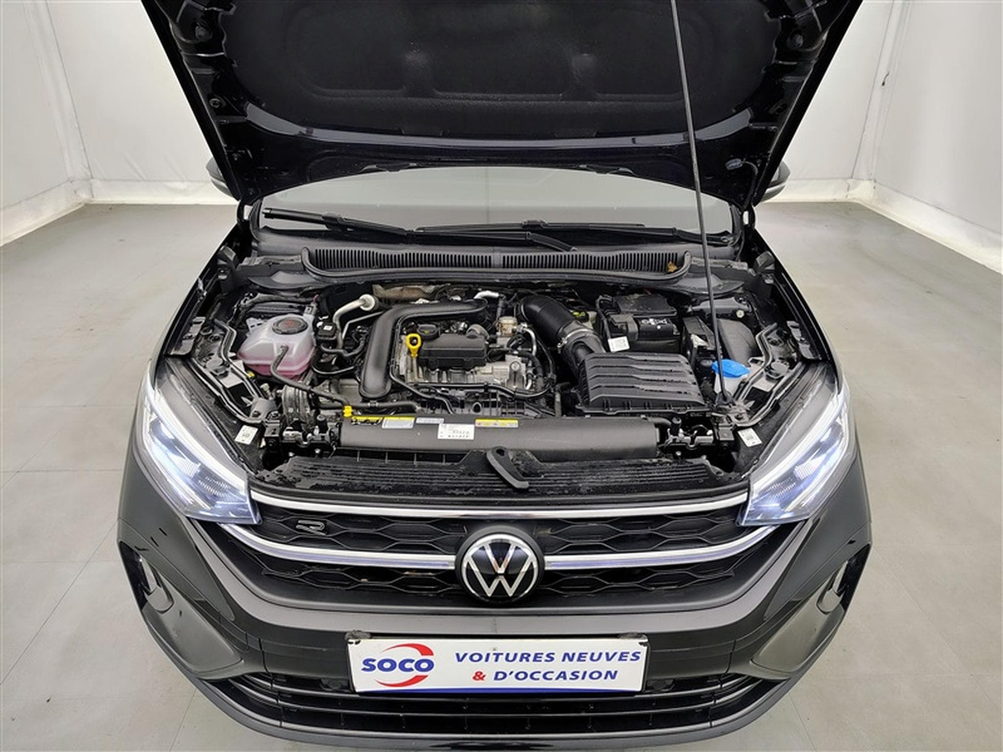VW Taigo 1.0 TSI 115cv DSG R-Line CARPLAY / FULL LED / CAMERA / JA 18 (2025) - Foto 19