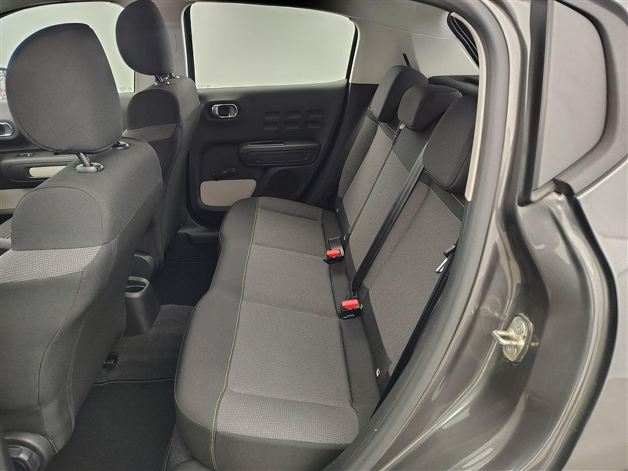 Citroen C3 1.2i PureTech Shine Navi / Led / PDC (2023) - Photo 13