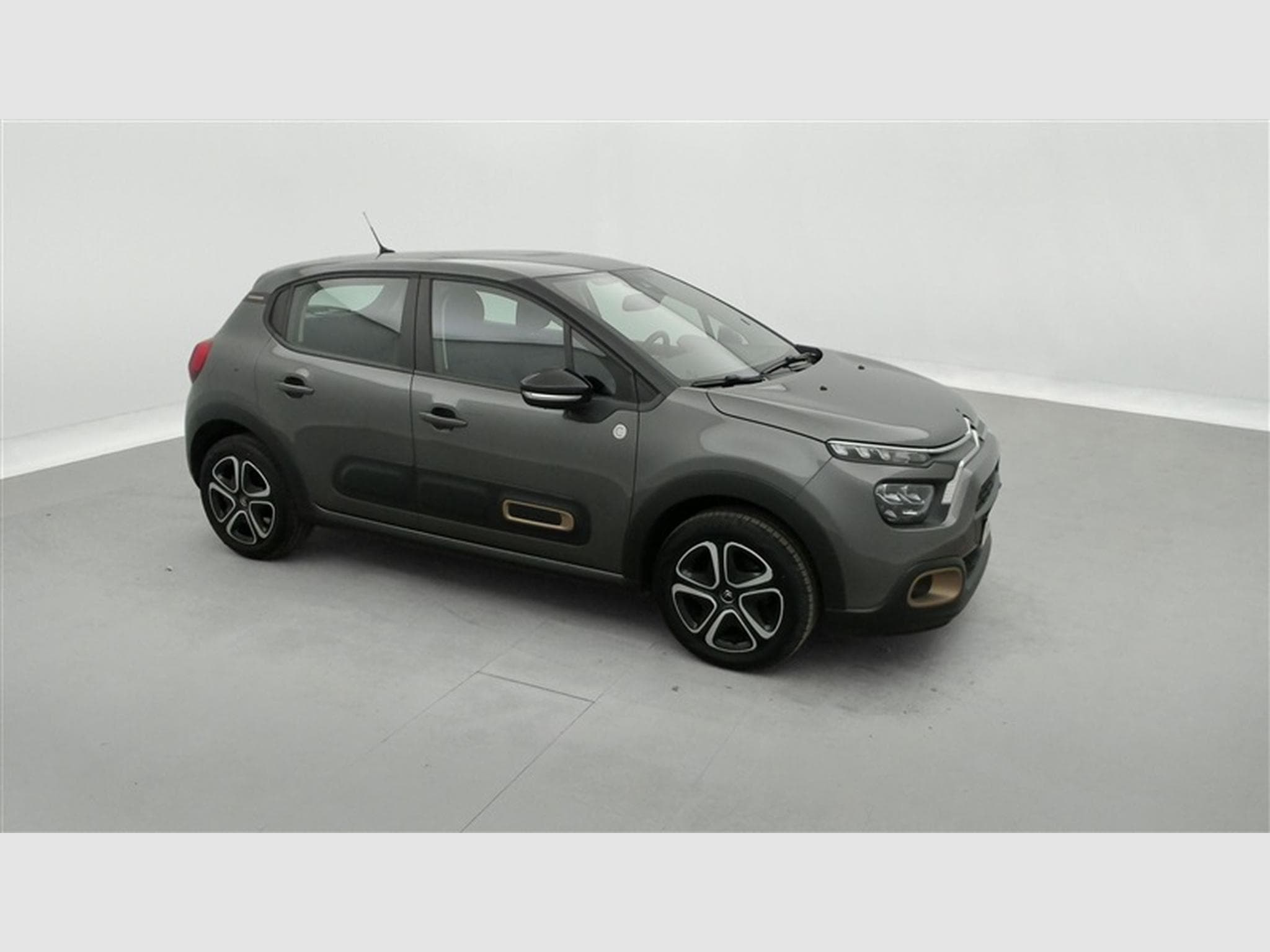 Citroen C3 1.2i PureTech Shine Navi / Led / PDC (2023) - Photo 22