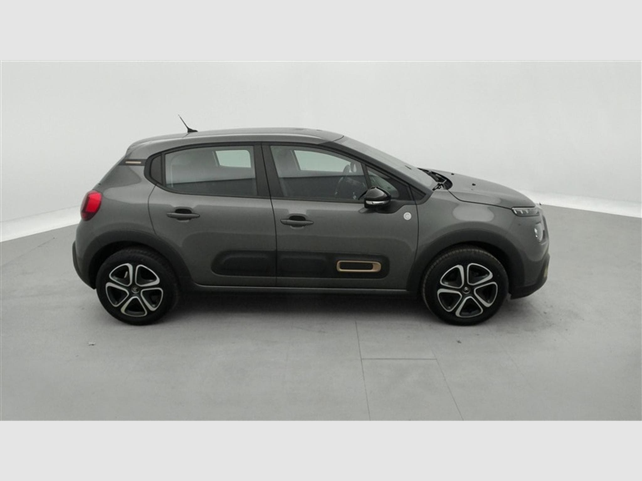 Citroen C3 1.2i PureTech Shine Navi / Led / PDC (2023) - Photo 23