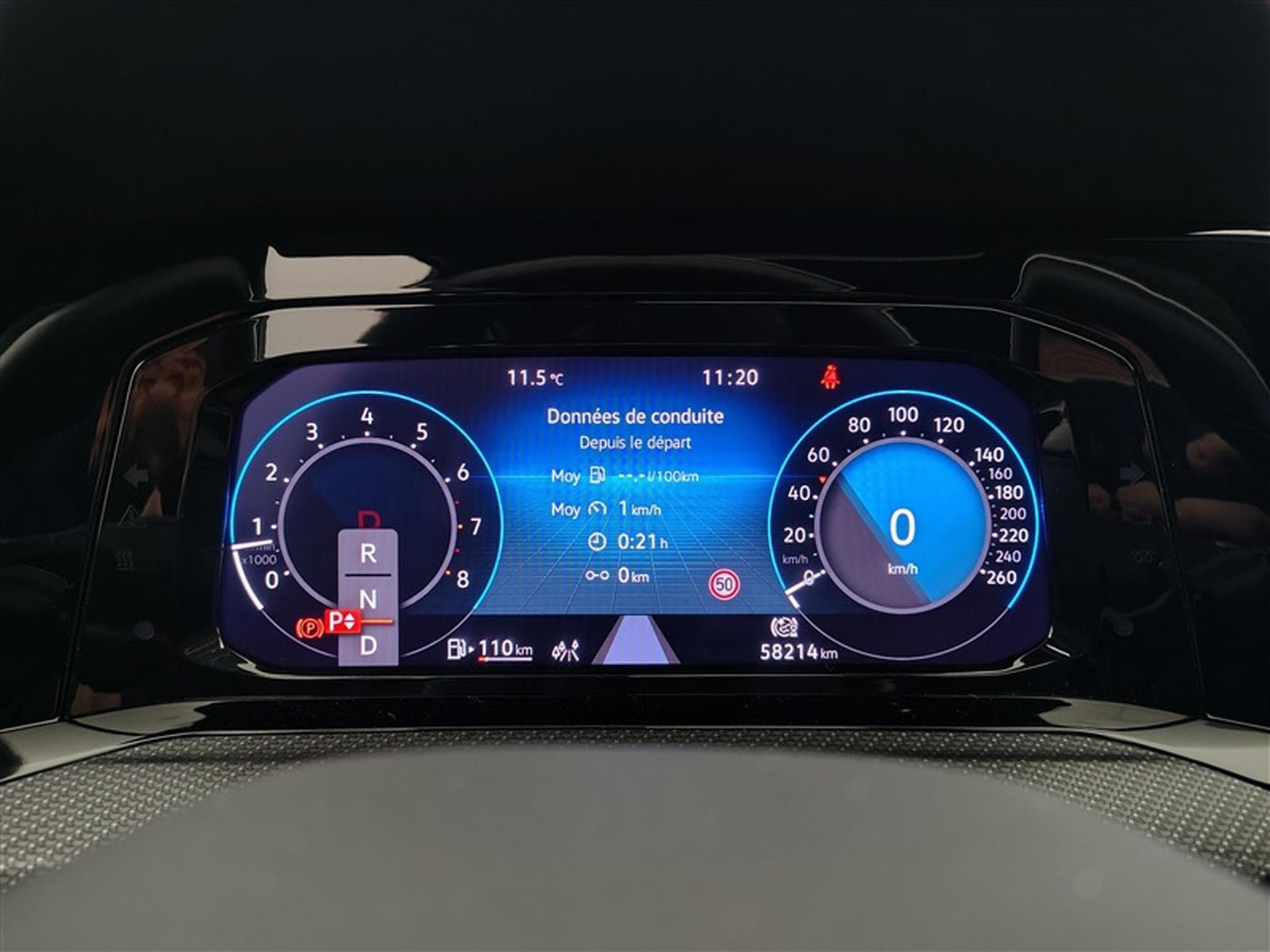 VW Golf 1.5 eTSI 150cv DSG R-Line NAVI / FULL LED / TOIT PANO / CAM (2024) - Photo 10