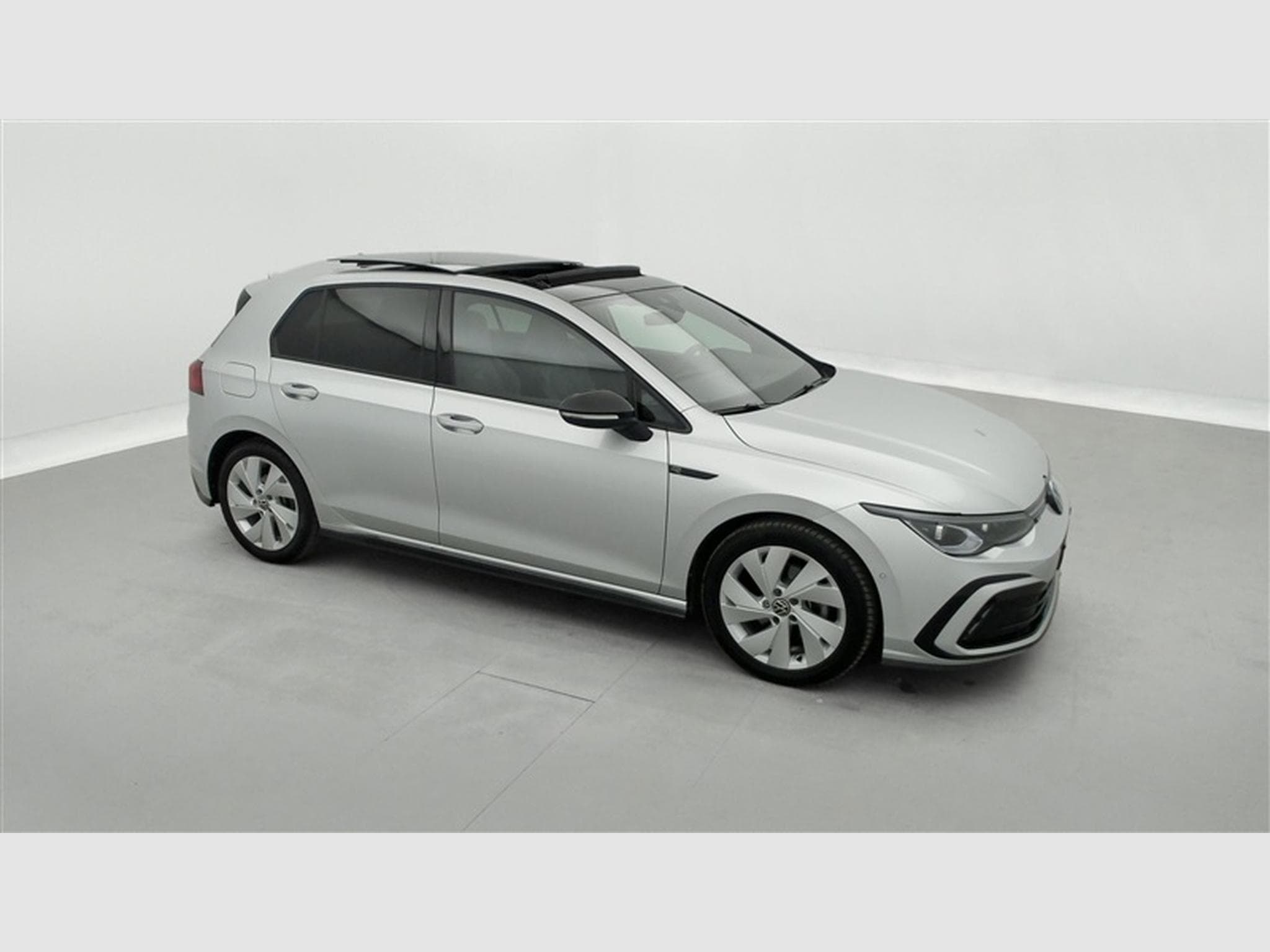 VW Golf 1.5 eTSI 150cv DSG R-Line NAVI / FULL LED / TOIT PANO / CAM (2024) - Photo 24