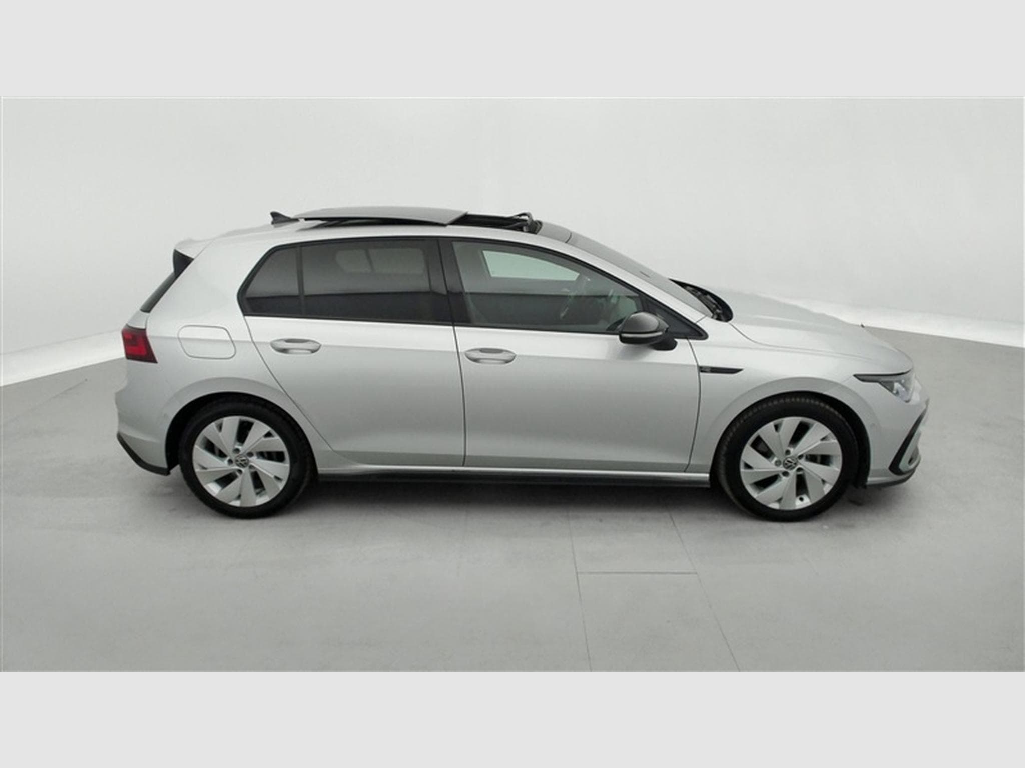 VW Golf 1.5 eTSI 150cv DSG R-Line NAVI / FULL LED / TOIT PANO / CAM (2024) - Photo 25