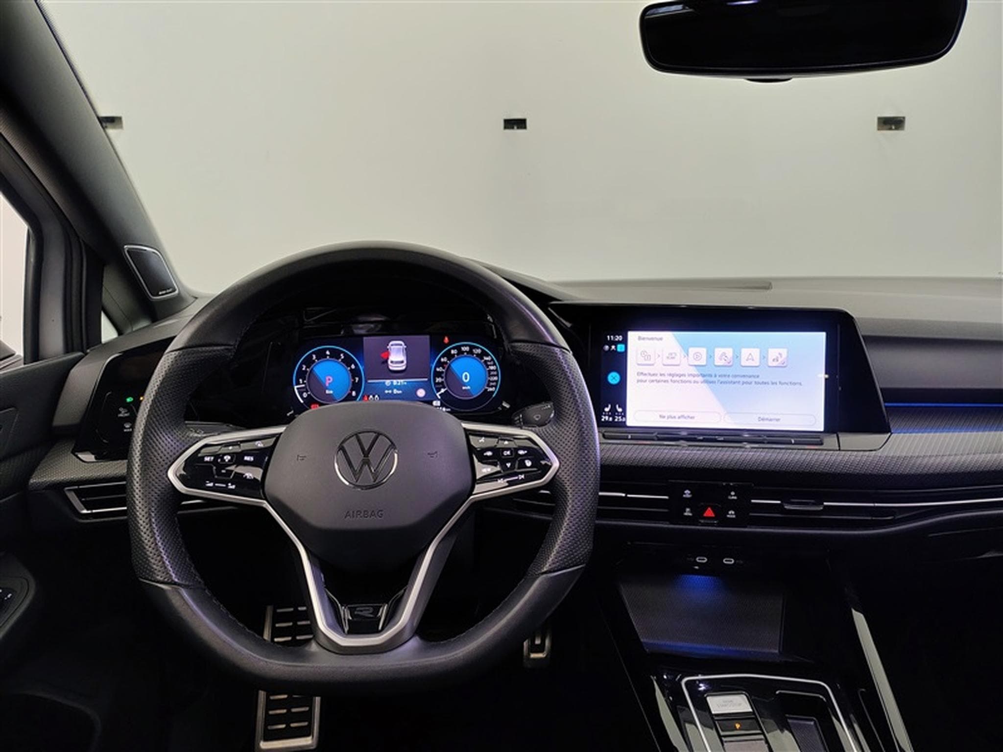 VW Golf 1.5 eTSI 150cv DSG R-Line NAVI / FULL LED / TOIT PANO / CAM (2024) - Photo 9