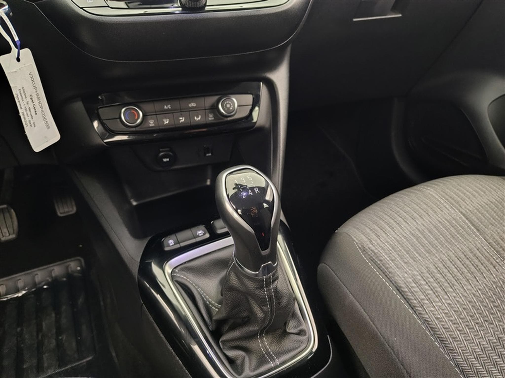 Opel Corsa Corsa 1.2i elegance business (2023) - Photo 12