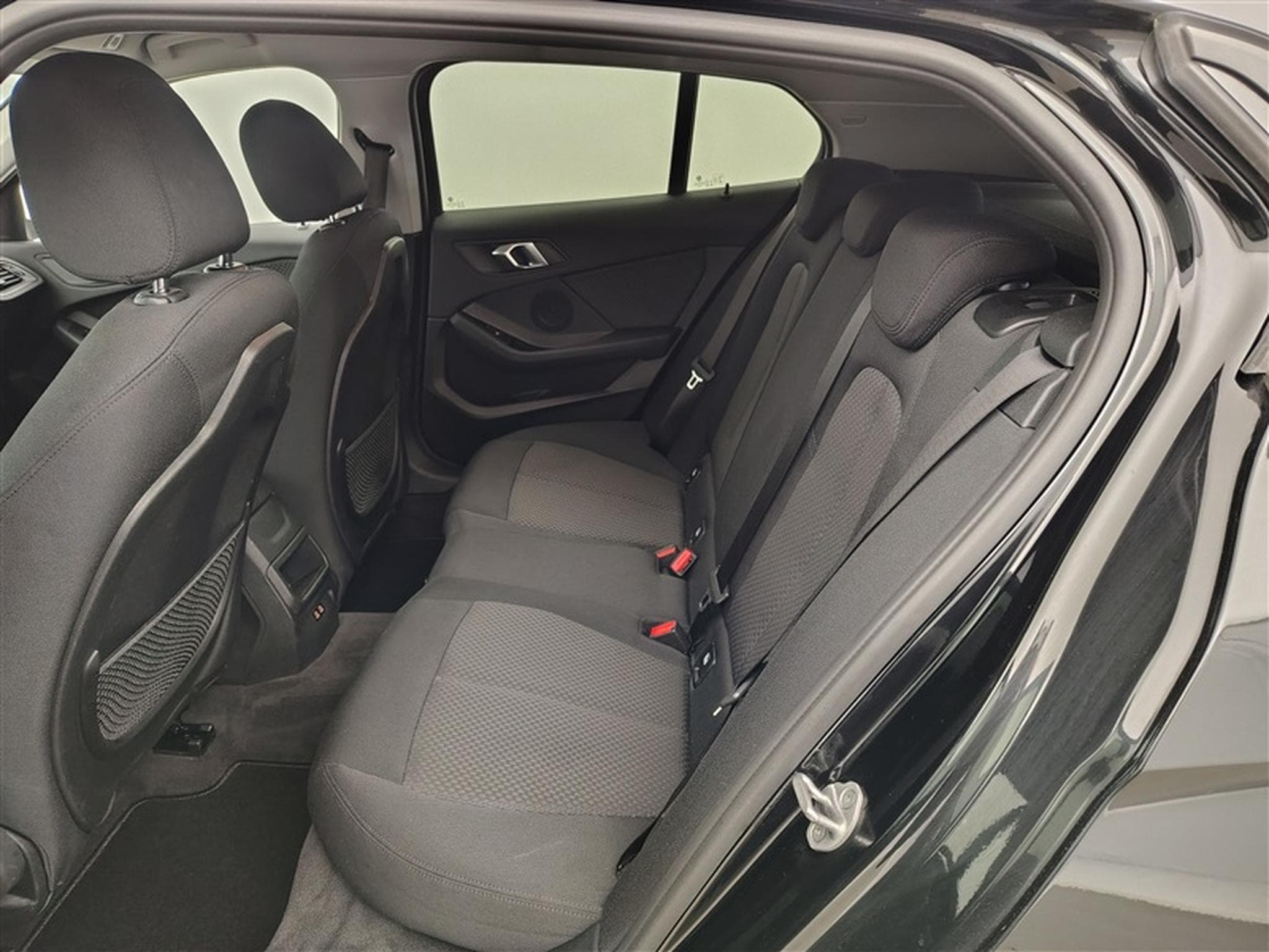 BMW 116 116dA Business NAVI/FULL LED/JA16/PDC AV AR (2023) - Photo 13