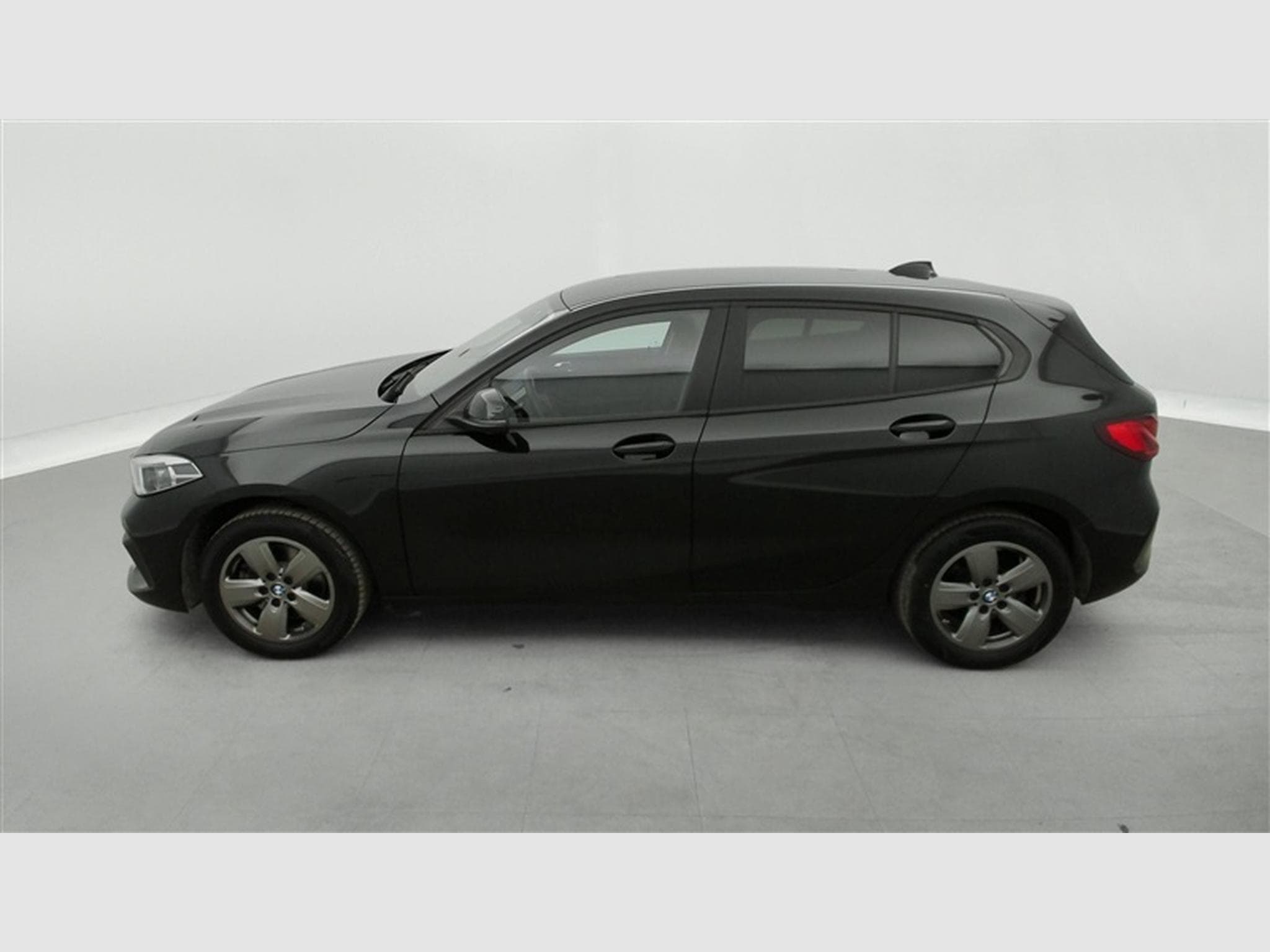 BMW 116 116dA Business NAVI/FULL LED/JA16/PDC AV AR (2023) - Photo 3