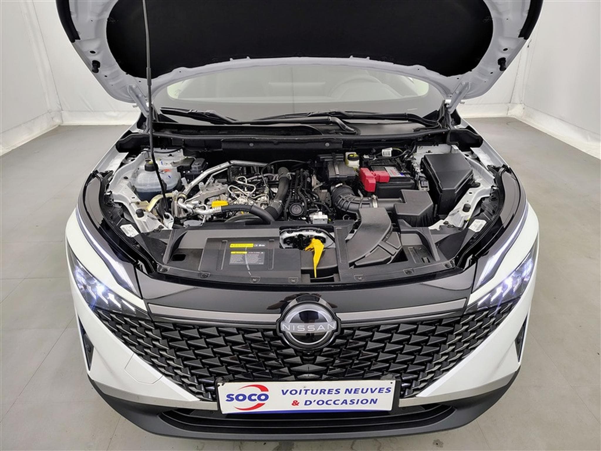 Nissan Qashqai 1.3 DIG-T MHEV X-Tronic N-Connecta CARPLAY / FULL LED / CAM (2025) - Photo 20