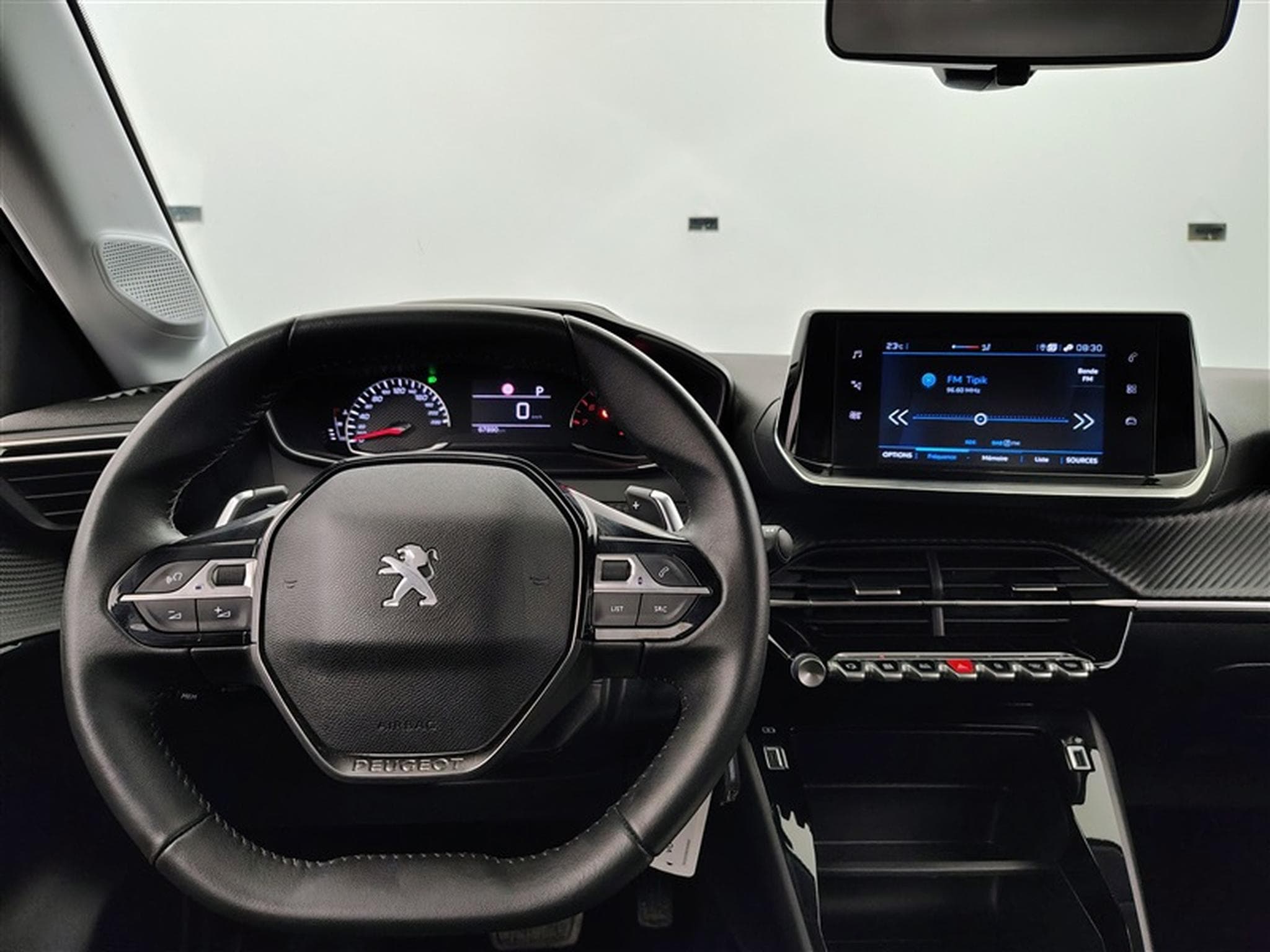 Peugeot 208 1.2i PureTech 100Cv EAT8 Style NAVI / FULL LED / PDC (2023) - Foto 9