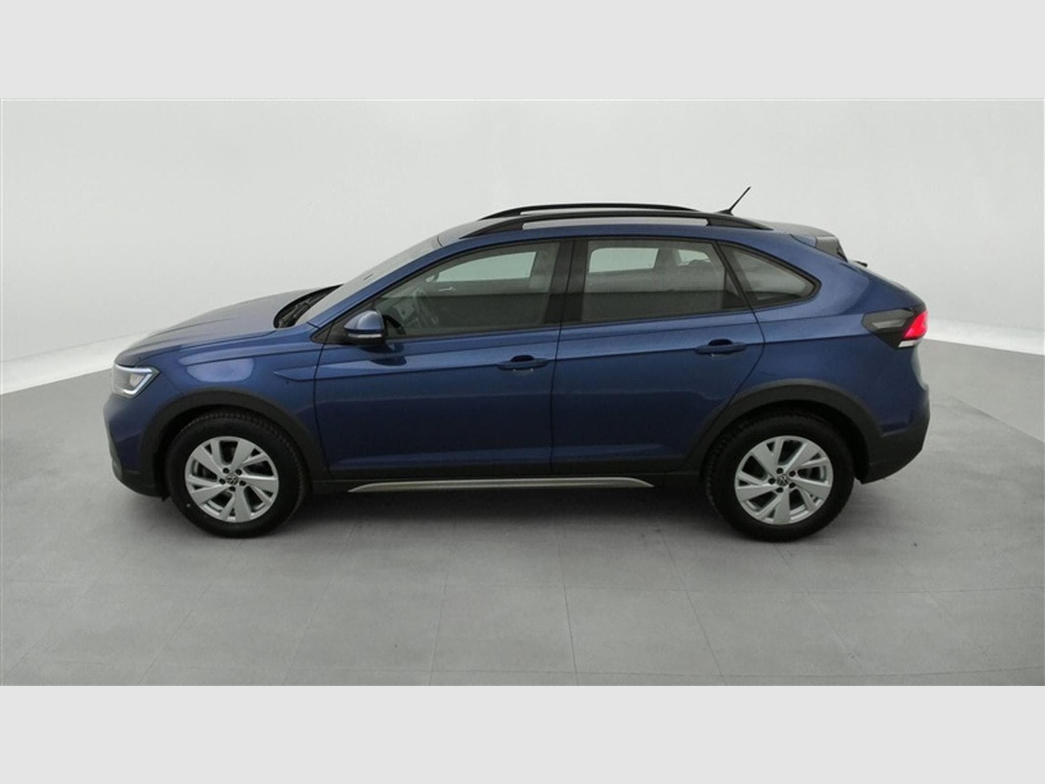 VW Taigo Taigo 1.0 TSI Life Navi / Led / PDC av+ar (2023) - Foto 3
