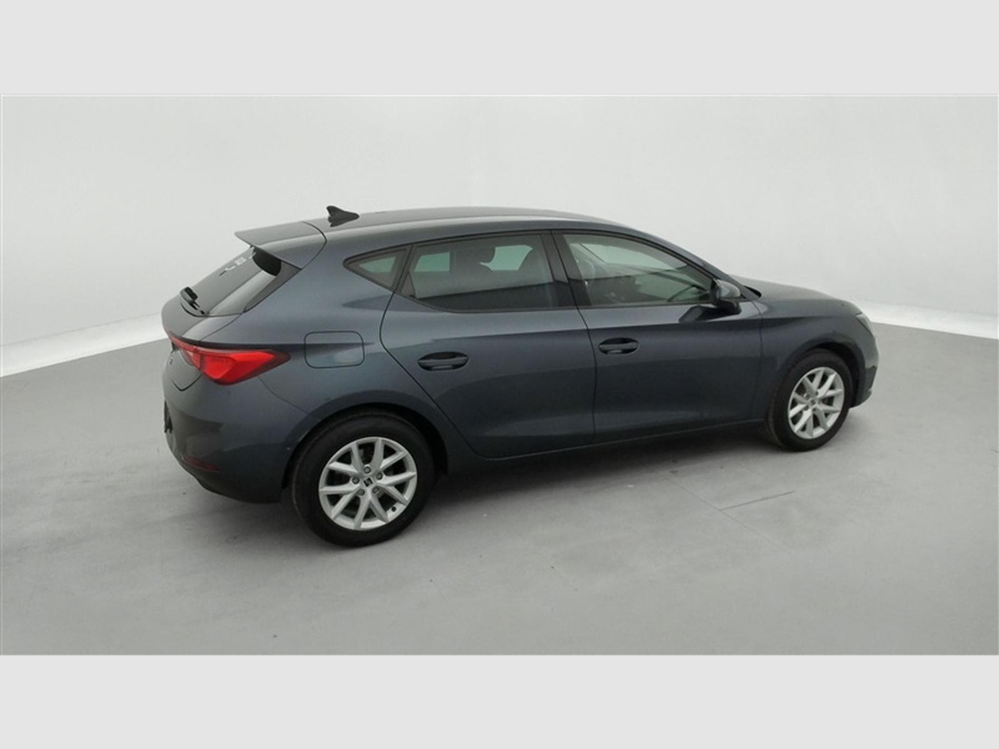 Seat Leon 1.0 eTSI MHEV Move! DSG/NAVI/FULL LED/JA/PDC AV AR (2022) - Foto 24