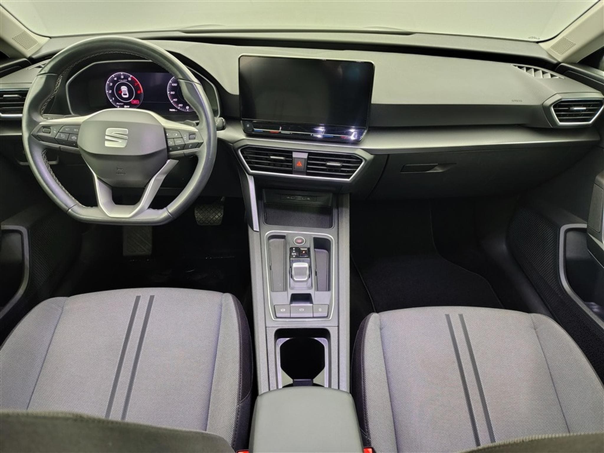 Seat Leon 1.0 eTSI MHEV Move! DSG/NAVI/FULL LED/JA/PDC AV AR (2022) - Foto 8
