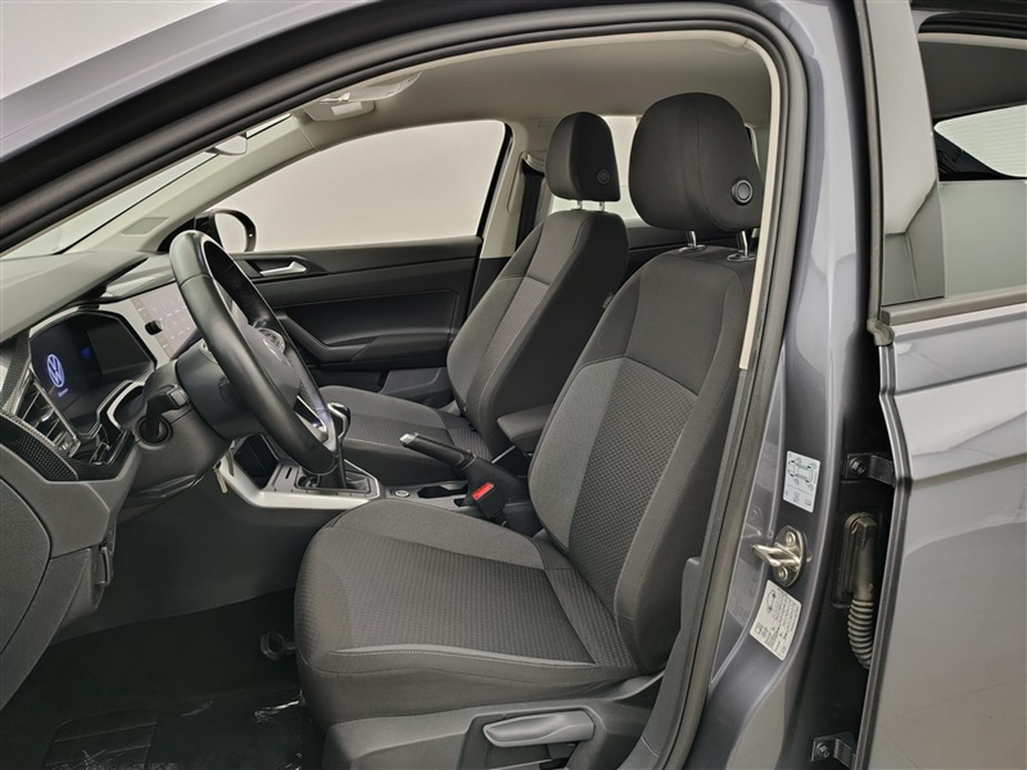VW Taigo 1.0 TSI Life  Navi Cockpit / Led (2022) - Foto 7