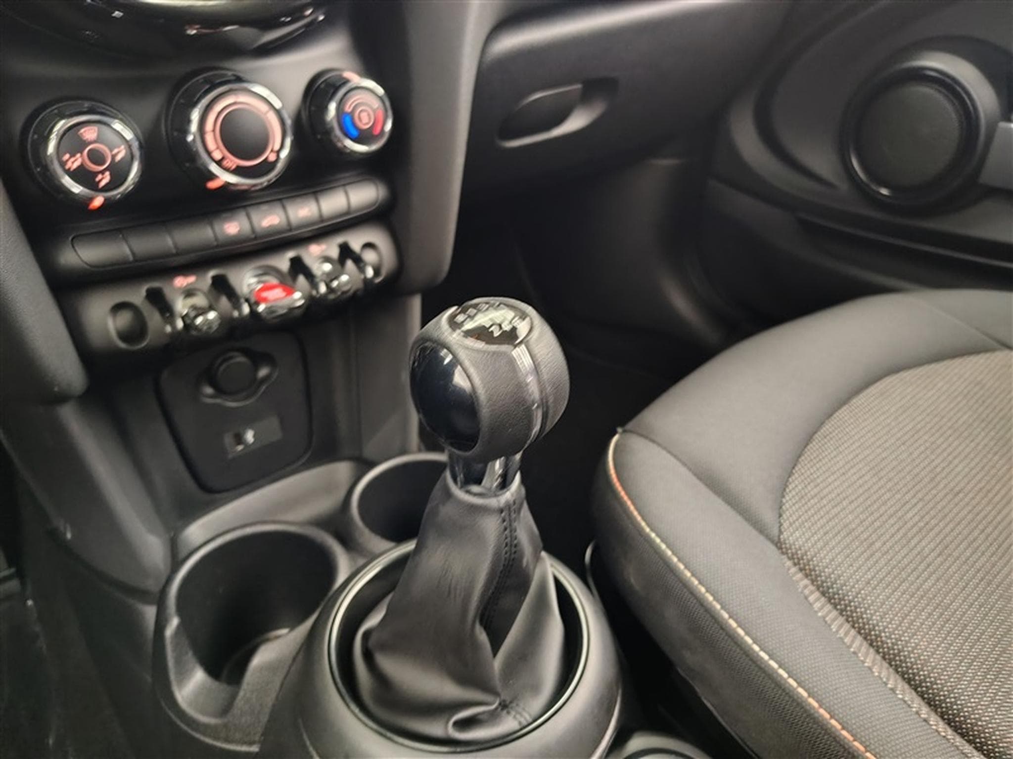 MINI Cooper 1.5 One NAVI/FULL LED/JA (2022) - Foto 12