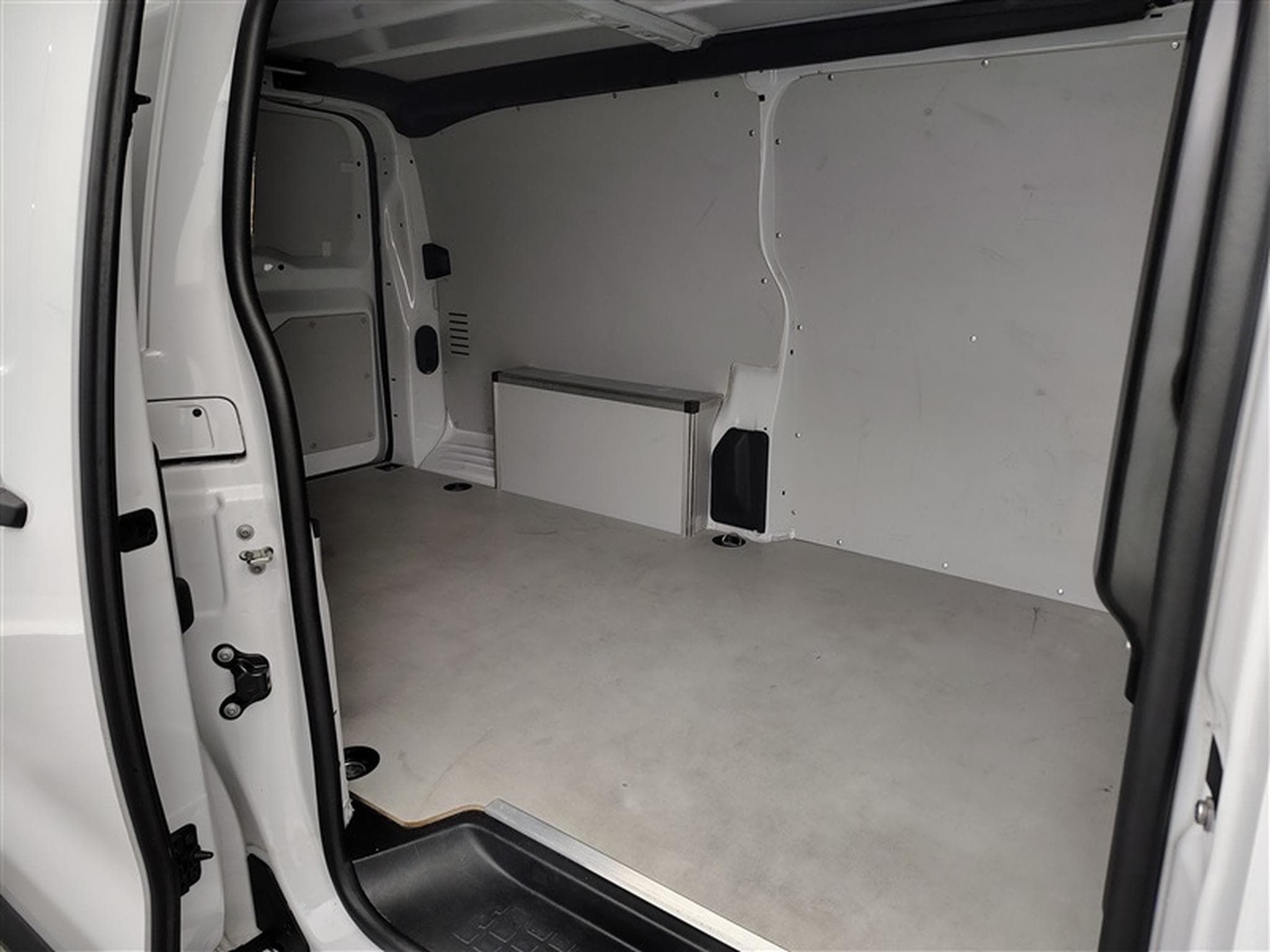 Fiat Scudo 2.0 M-Jet 180Cv AT8 L3 3PL / NAVI / CARPLAY / CAMERA (2024) - Foto 13
