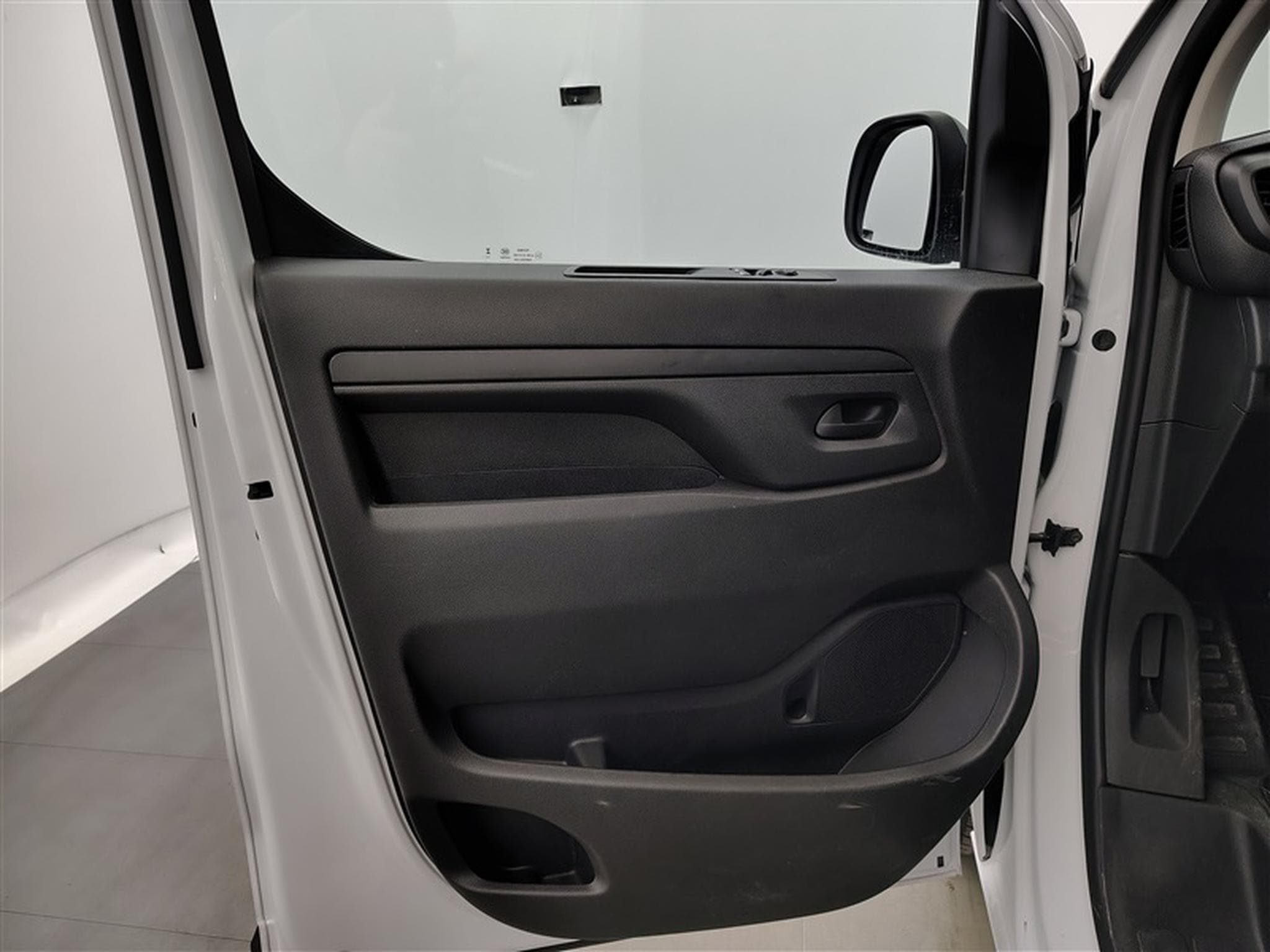 Fiat Scudo 2.0 M-Jet 180Cv AT8 L3 3PL / NAVI / CARPLAY / CAMERA (2024) - Foto 16