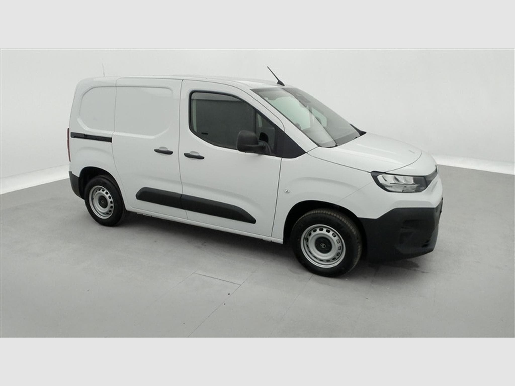 Citroen Berlingo 1.5 BlueHDi 100cv M 3pl. CARPLAY / CAMERA (2026) - Photo 23