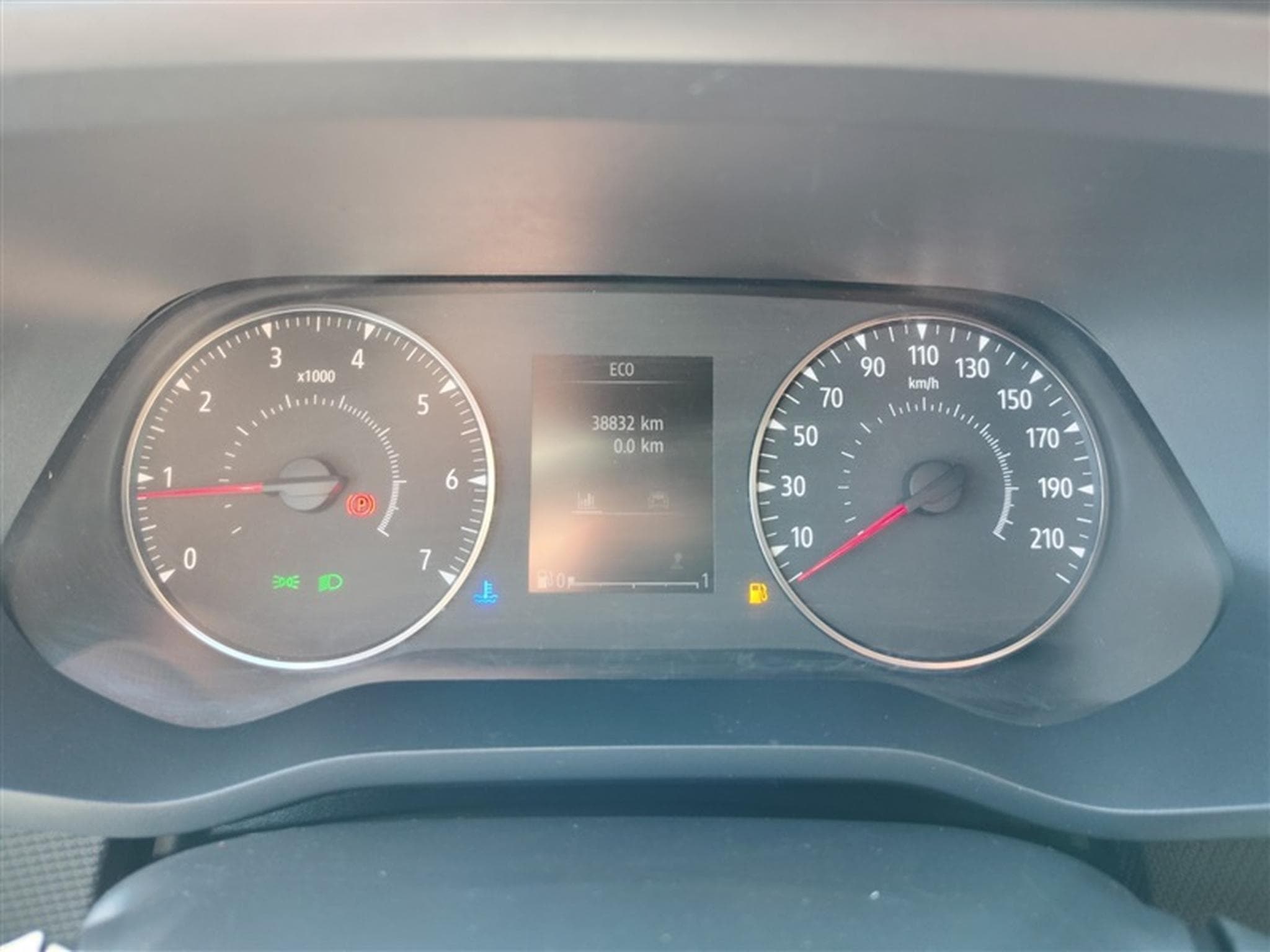Nissan Primastar 2.0 dCi 30 L2H1 FULL LED / CLIM (2024) - Foto 10
