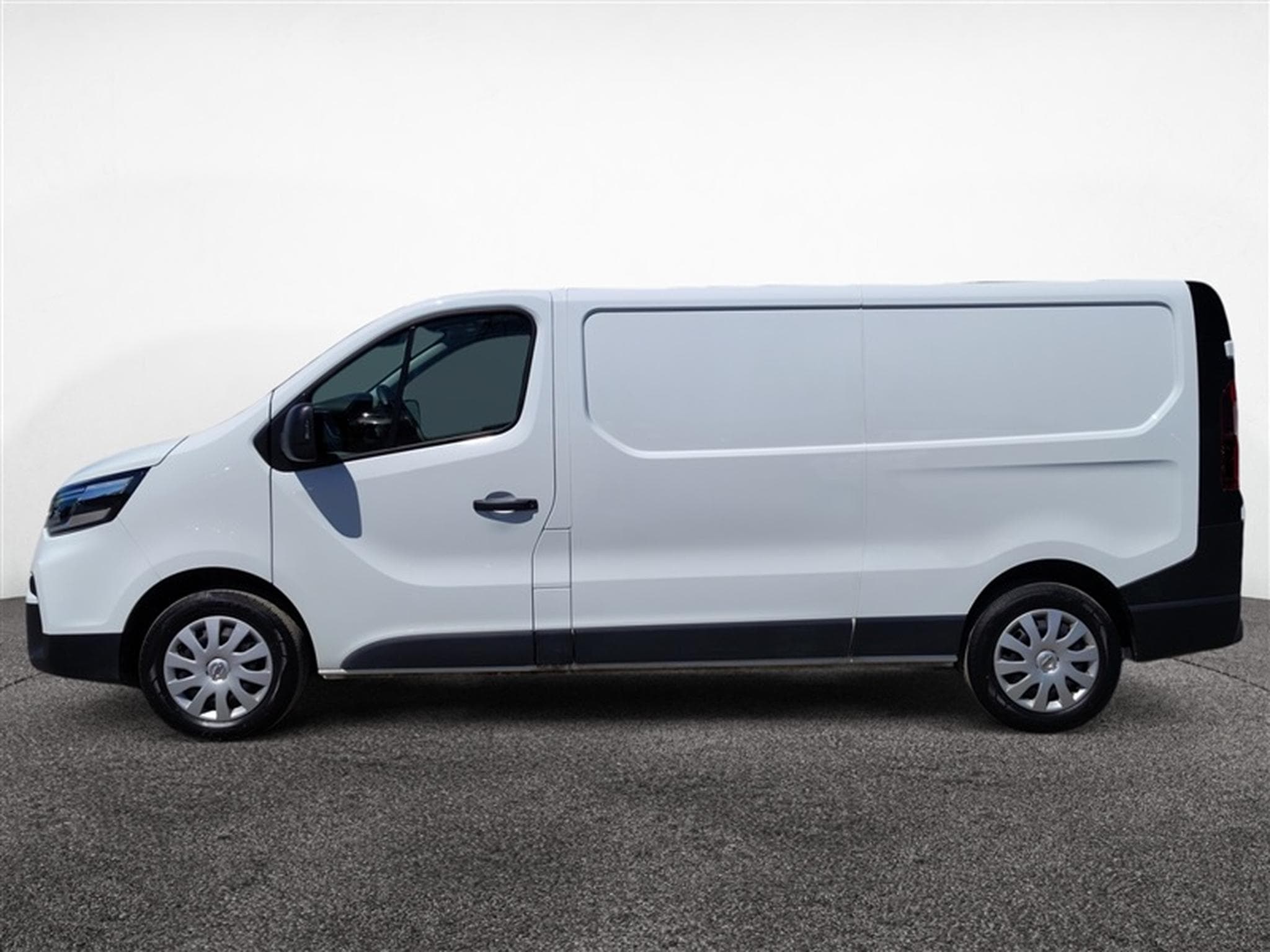 Nissan Primastar 2.0 dCi 30 L2H1 FULL LED / CLIM (2024) - Foto 3