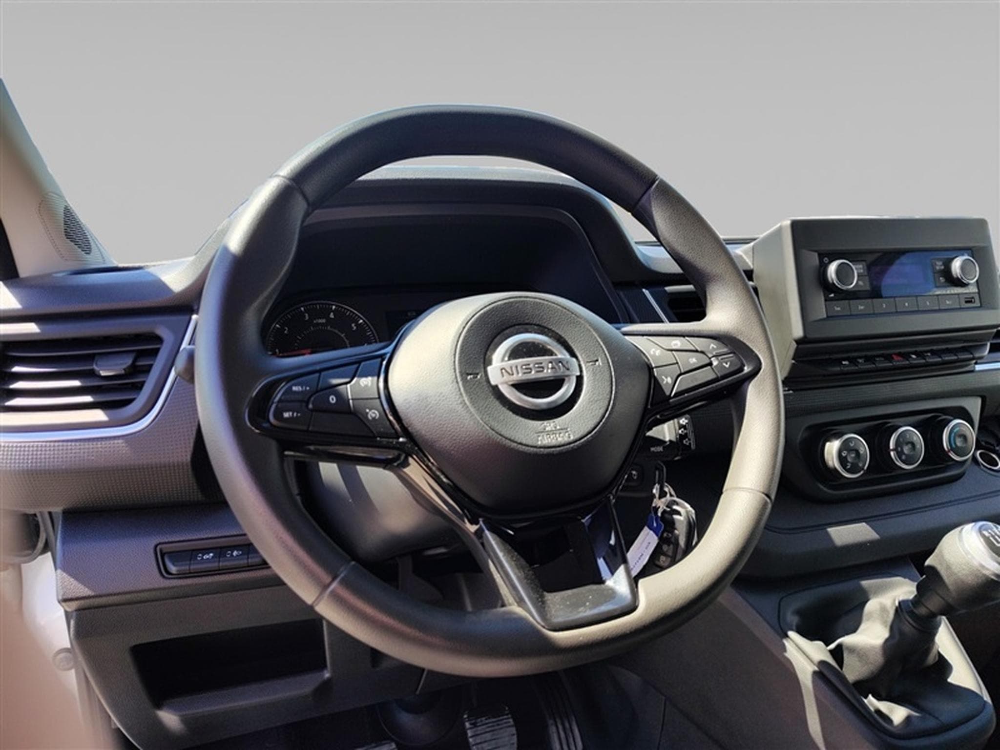 Nissan Primastar 2.0 dCi 30 L2H1 FULL LED / CLIM (2024) - Foto 9