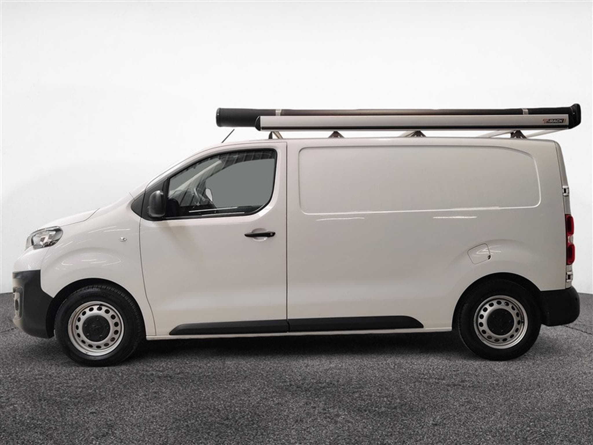 Peugeot Expert 2.0 BlueHDi EAT8 L2 NAVI CLIM / TEL / PDC AV-AR (2023) - Foto 2