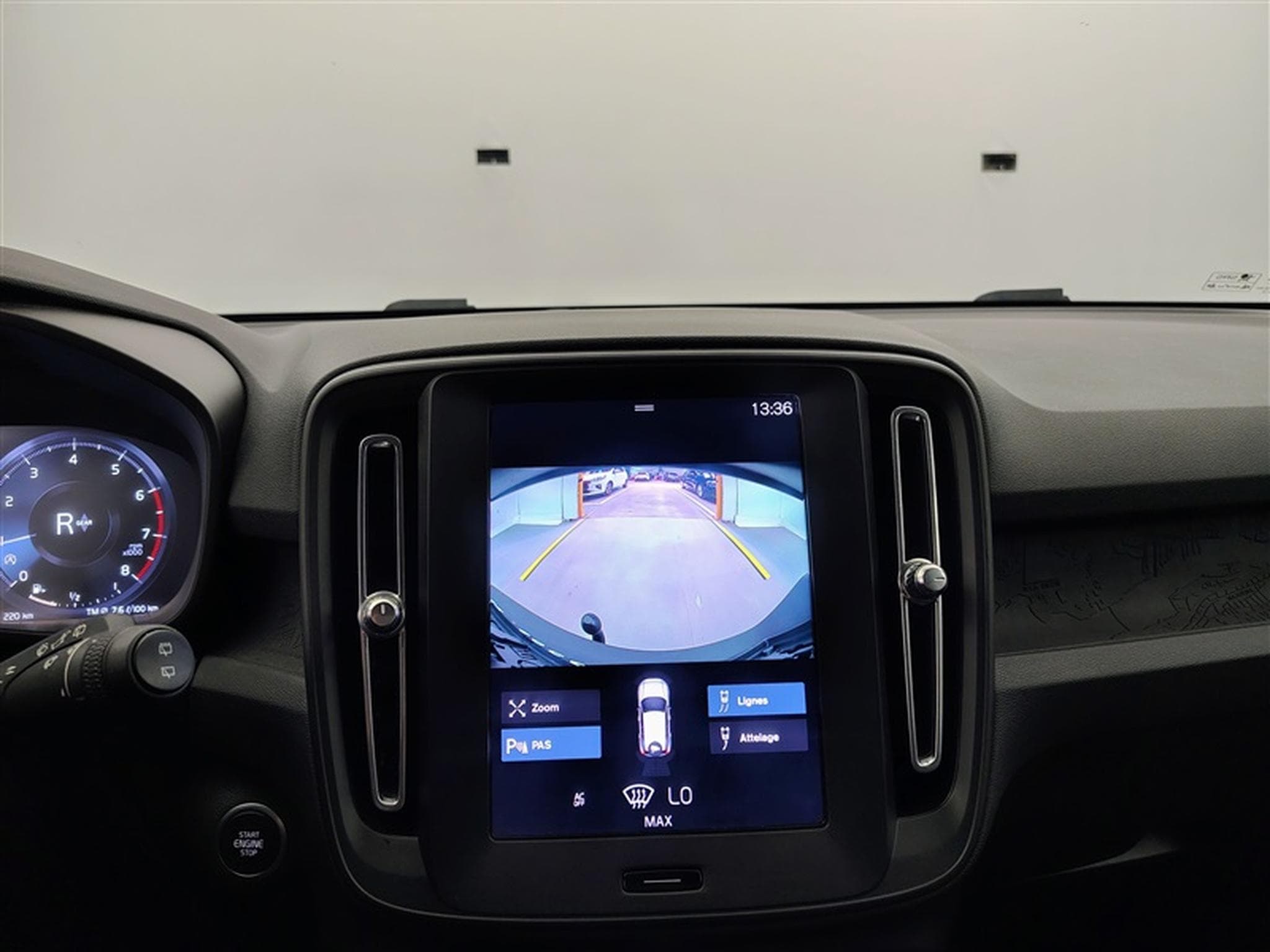 Volvo XC40 1.5 T2 Momentum Navi / Led / PDC av+ar (2021) - Foto 18