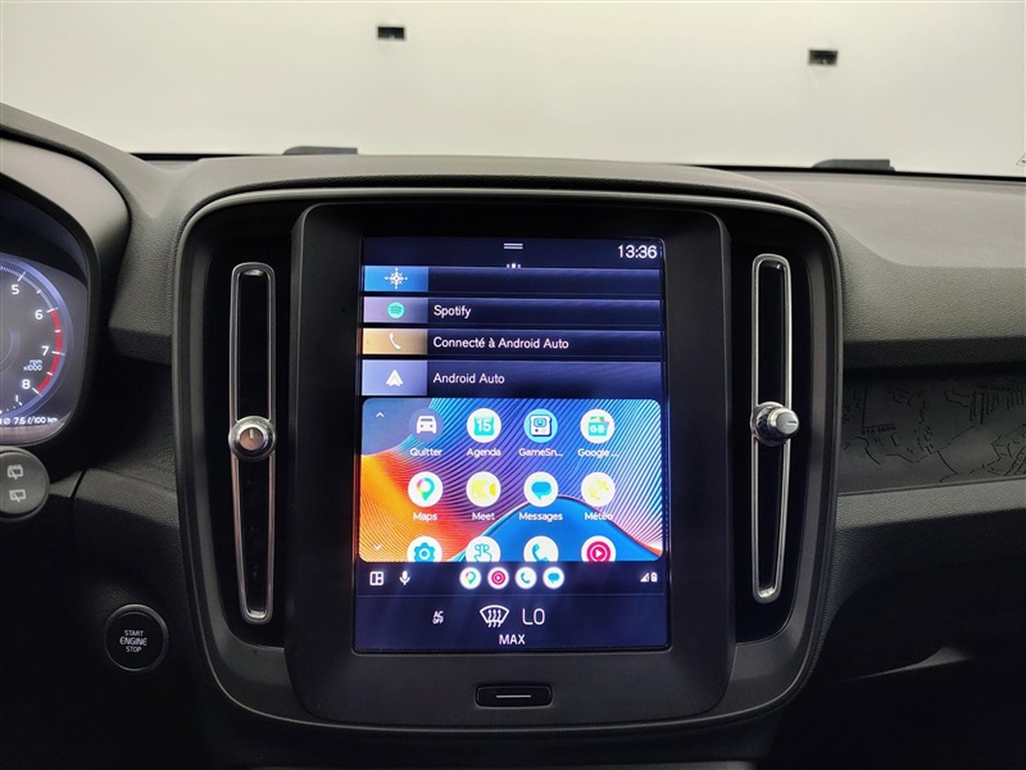 Volvo XC40 1.5 T2 Momentum Navi / Led / PDC av+ar (2021) - Foto 21