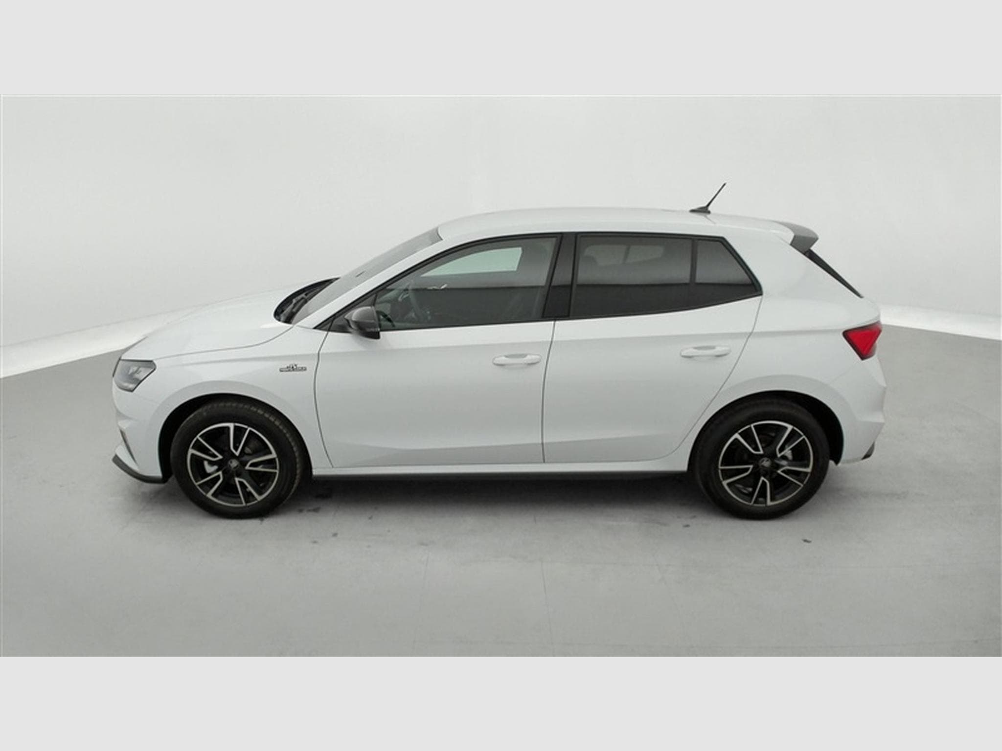 Skoda Fabia 1.0 TSI 115cv DSG MonteCarlo CARPLAY / FULL LED / CAMERA (2026) - Foto 3