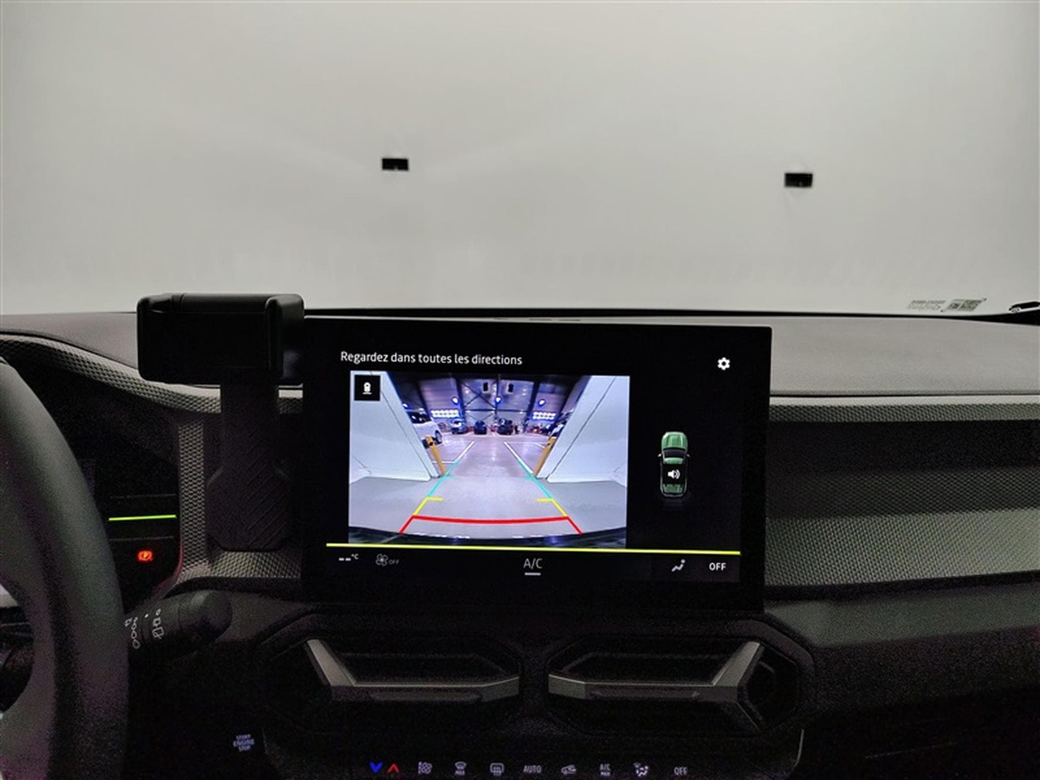 Dacia Duster Mild Hybrid 140cv Journey NAVI / CARPLAY / FULL LED / CAMERA (2026) - Foto 17