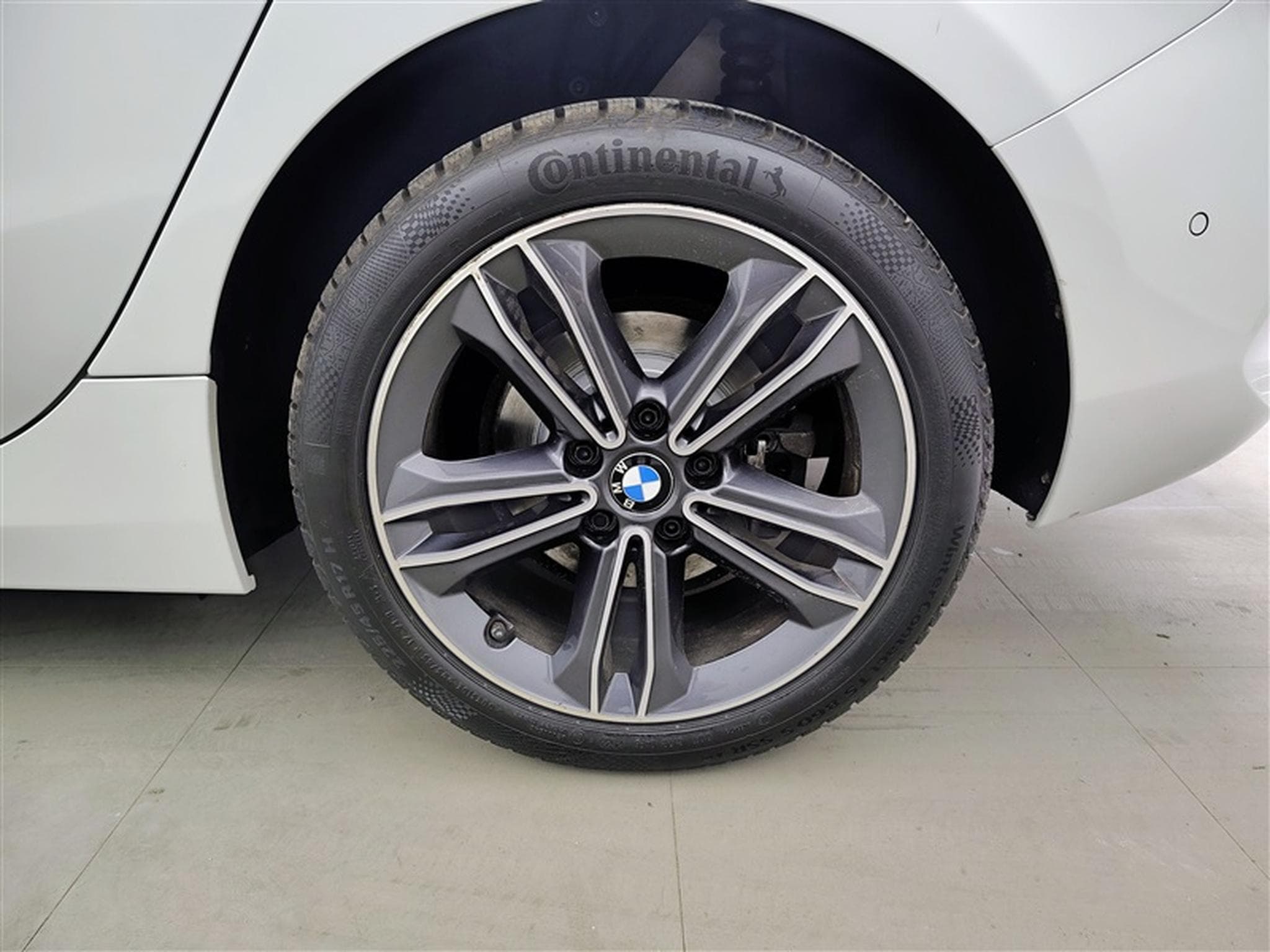 BMW 116 116 iA SportLine NAVI / CAMERA / CARPLAY (2022) - Foto 6