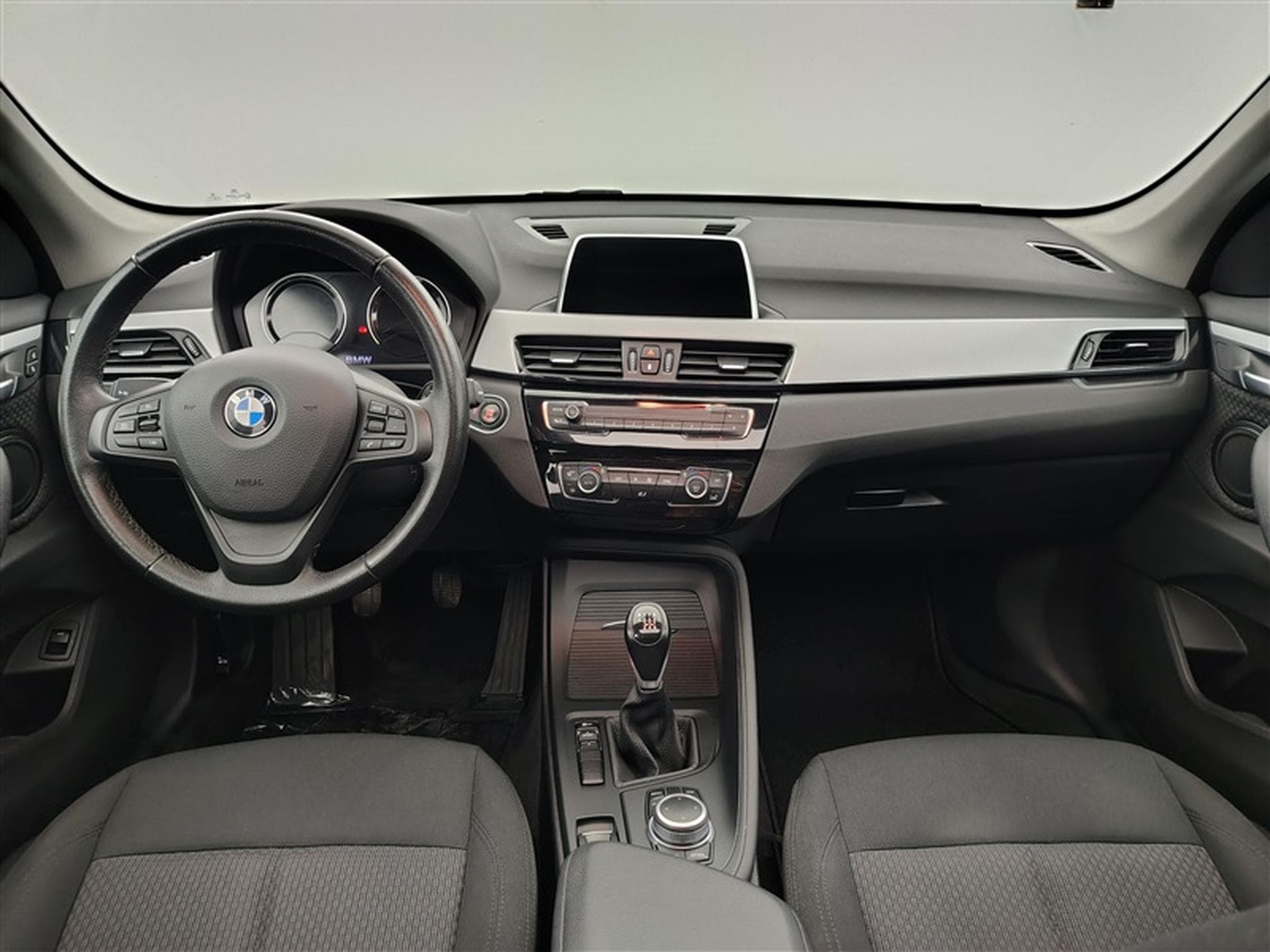 BMW X1 1.5 d sDrive16 AdBlue (EU6d-TEMP) (2018) - Foto 8