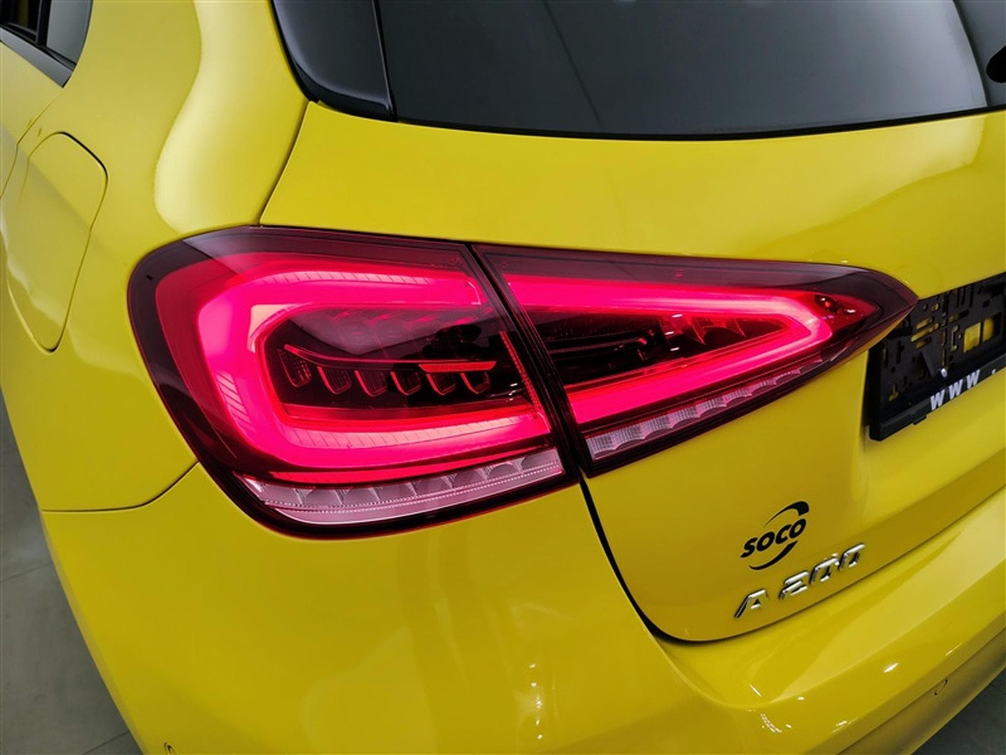 Mercedes A 200 A 200 DCT PACK AMG NAVI / FULL LED / CAMERA (2022) - Foto 16