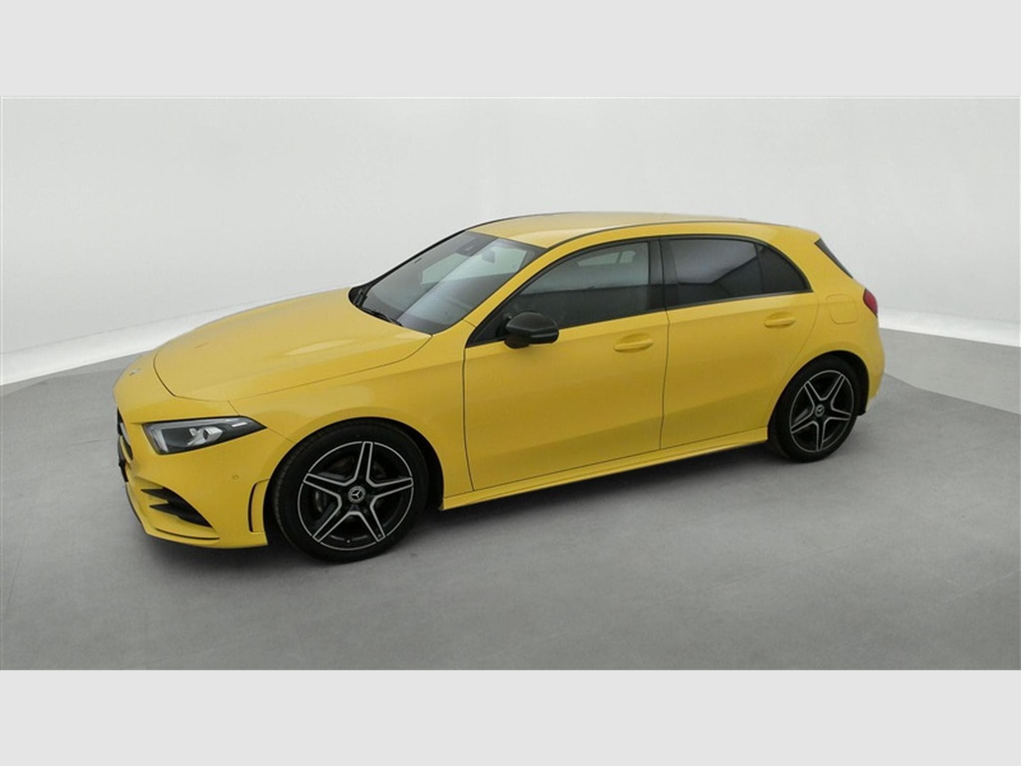 Mercedes A 200 A 200 DCT PACK AMG NAVI / FULL LED / CAMERA (2022) - Foto 20