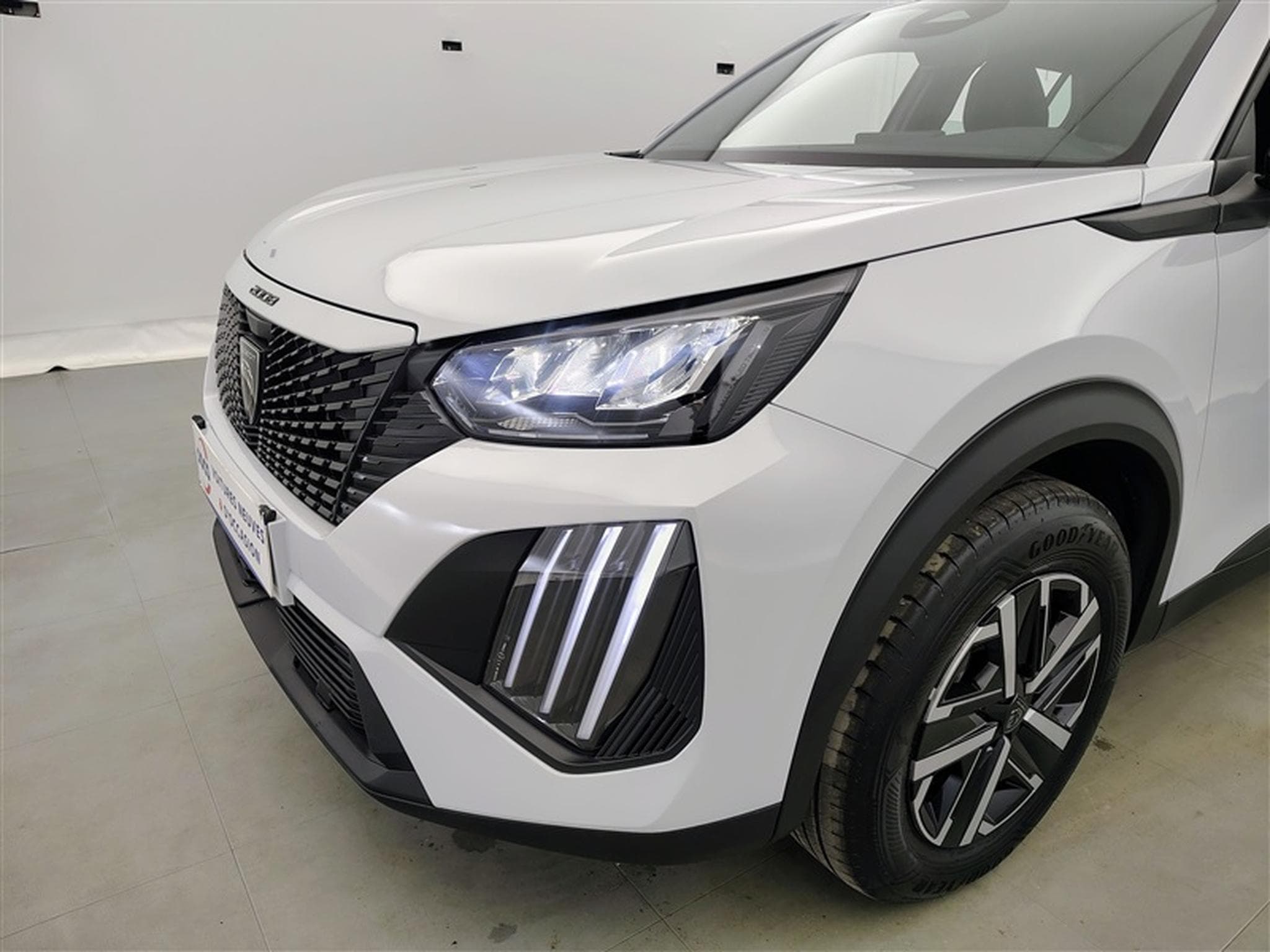 Peugeot 2008 1.2 PureTech 100Cv Style CARPLAY / FULL LED / PDC (2025) - Foto 15
