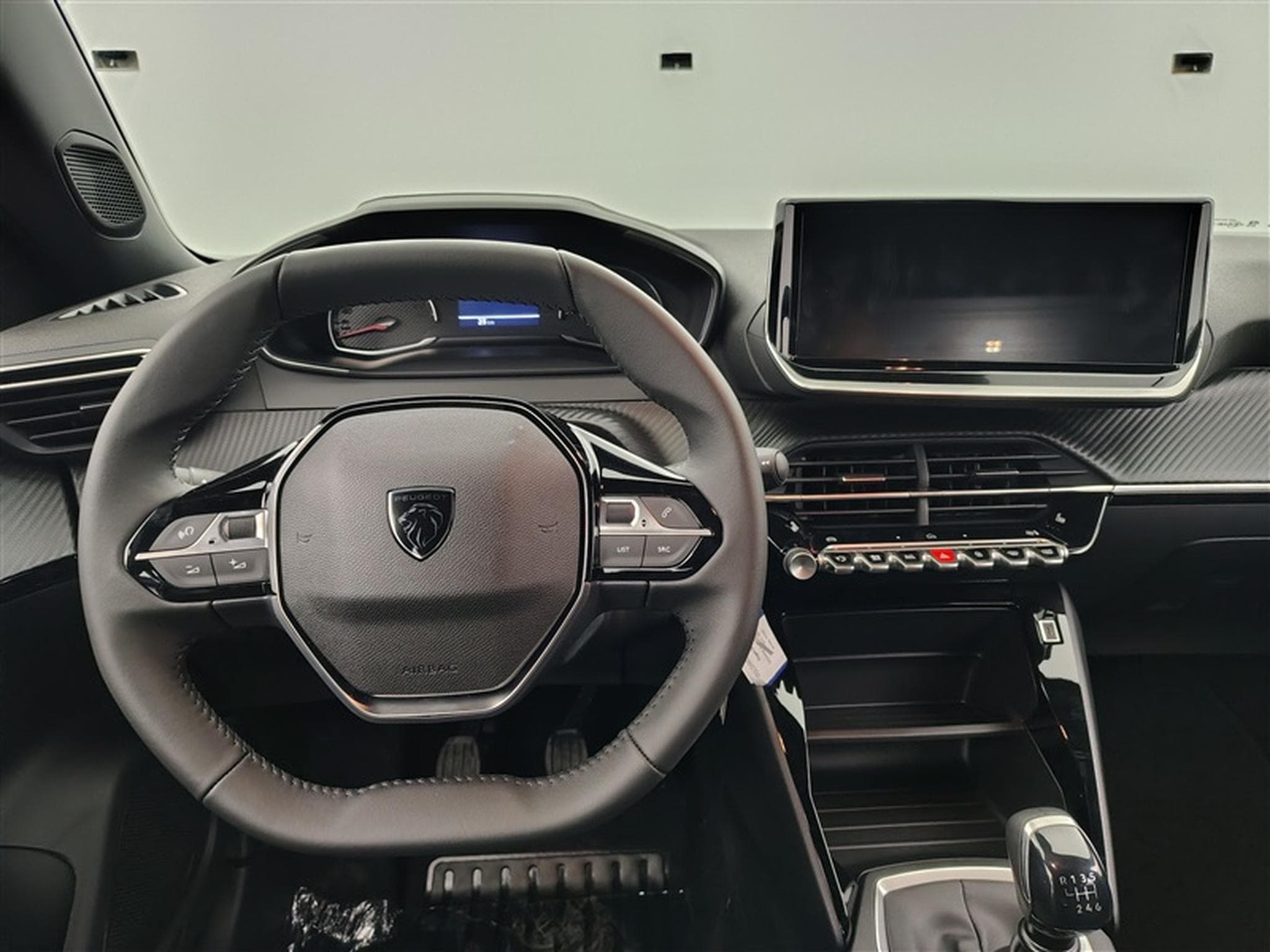 Peugeot 2008 1.2 PureTech 100Cv Style CARPLAY / FULL LED / PDC (2025) - Foto 9