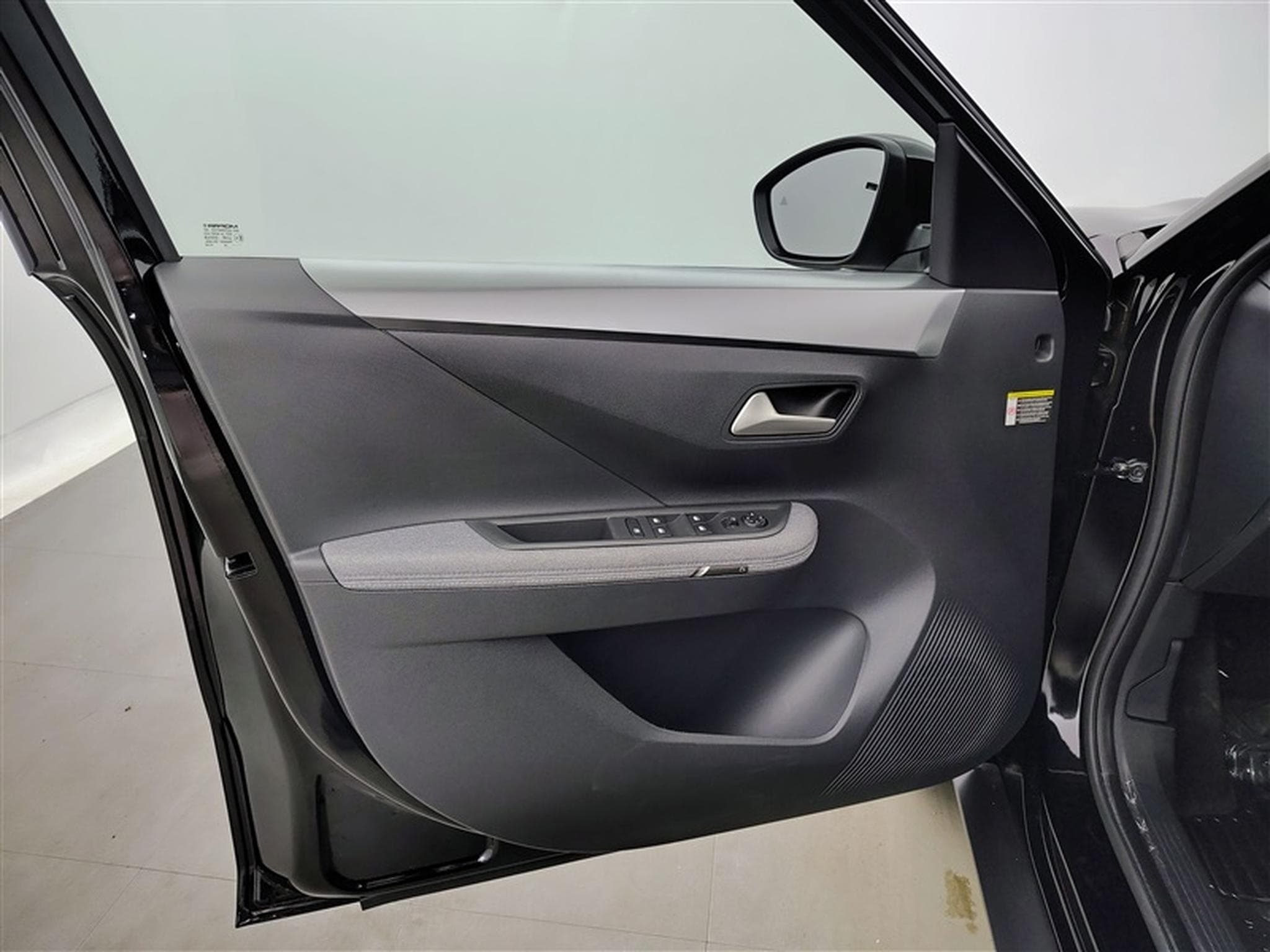 Opel Frontera 1.2 Turbo 145cv AT8 GS 7pl. NAVI / FULL LED / CAMERA / JA 17 (2026) - Foto 17