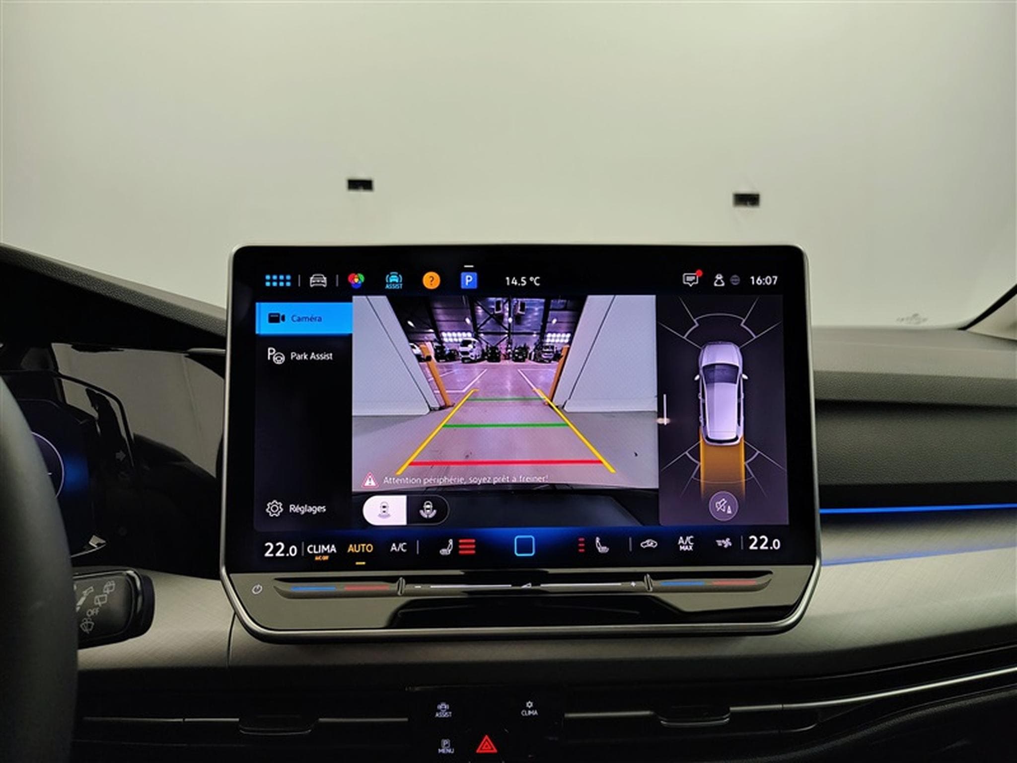 VW Golf 1.5 eTSI 150Cv DSG Anniversary Model CARPLAY / CAMERA (2025) - Foto 18