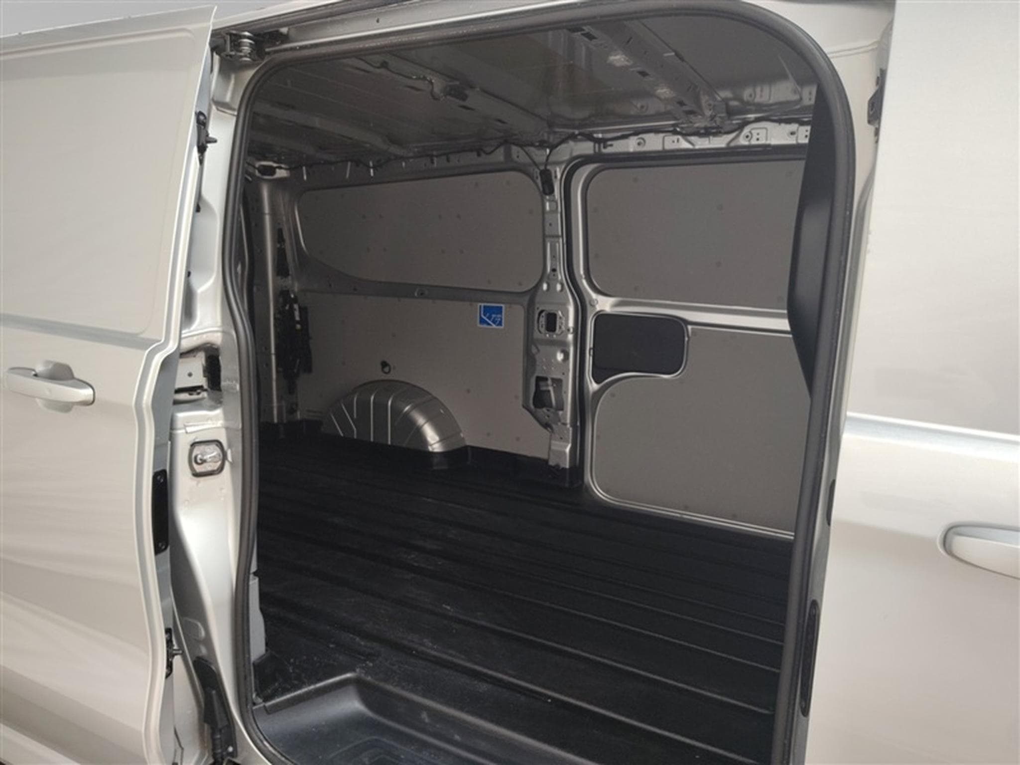 Ford Transit 2.0 TDCi L2H1 CarPlay/CAM/NAVI (2024) - Foto 13