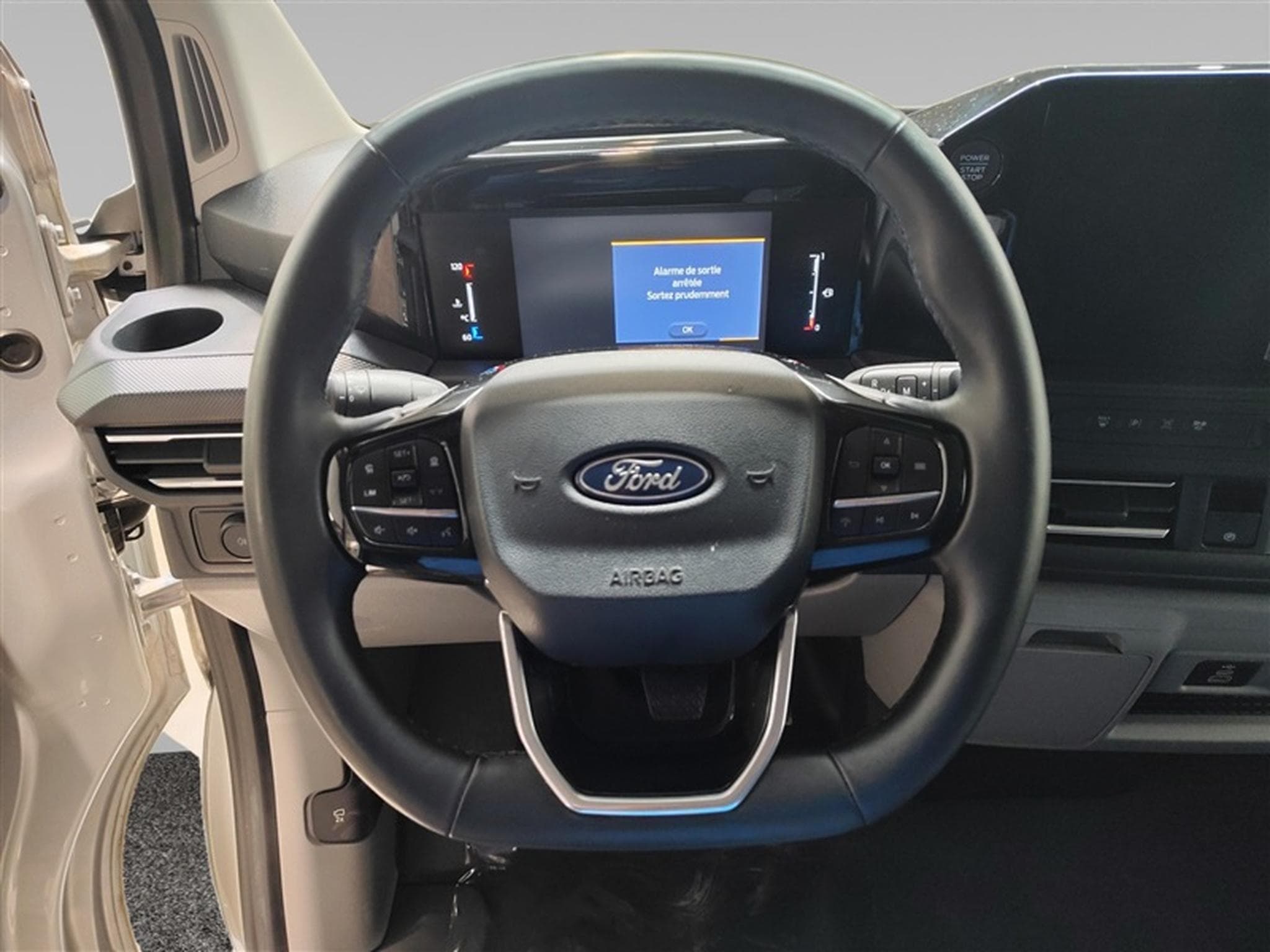 Ford Transit 2.0 TDCi L2H1 CarPlay/CAM/NAVI (2024) - Foto 9