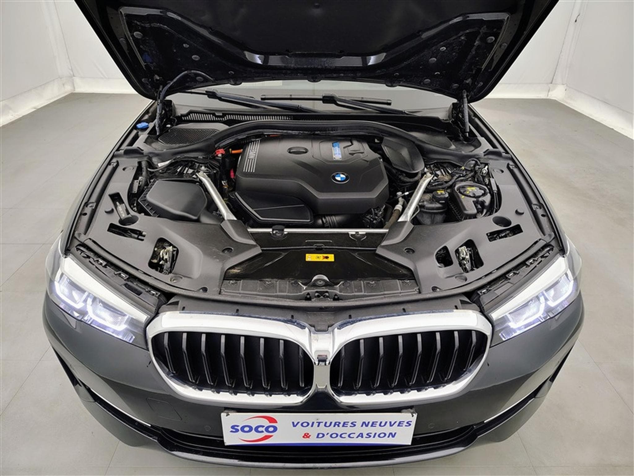 BMW 520 520eA PHEV CUIR/NAVI/FULL LED/JA18/PDC (2021) - Foto 19