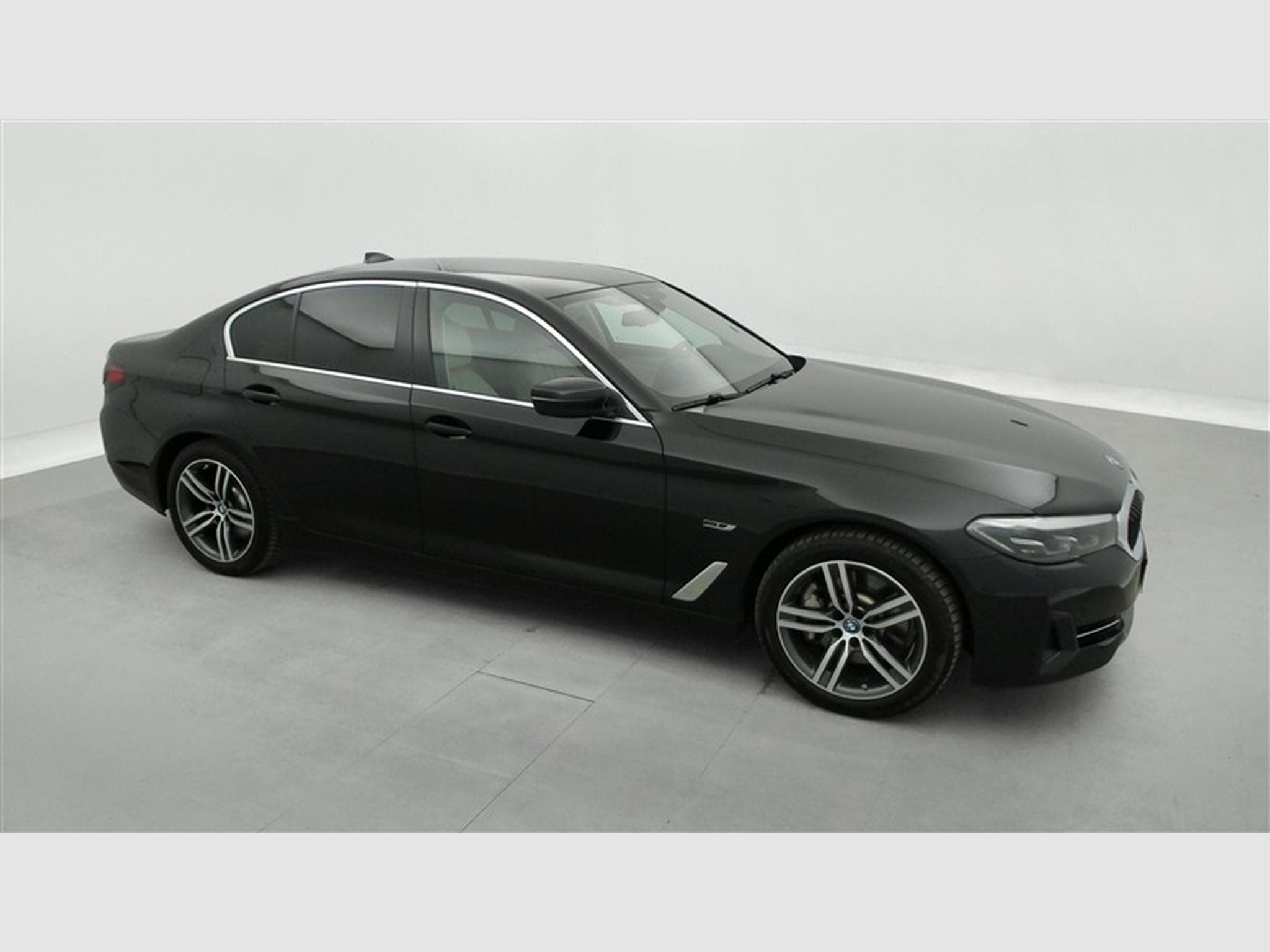 BMW 520 520eA PHEV CUIR/NAVI/FULL LED/JA18/PDC (2021) - Foto 23