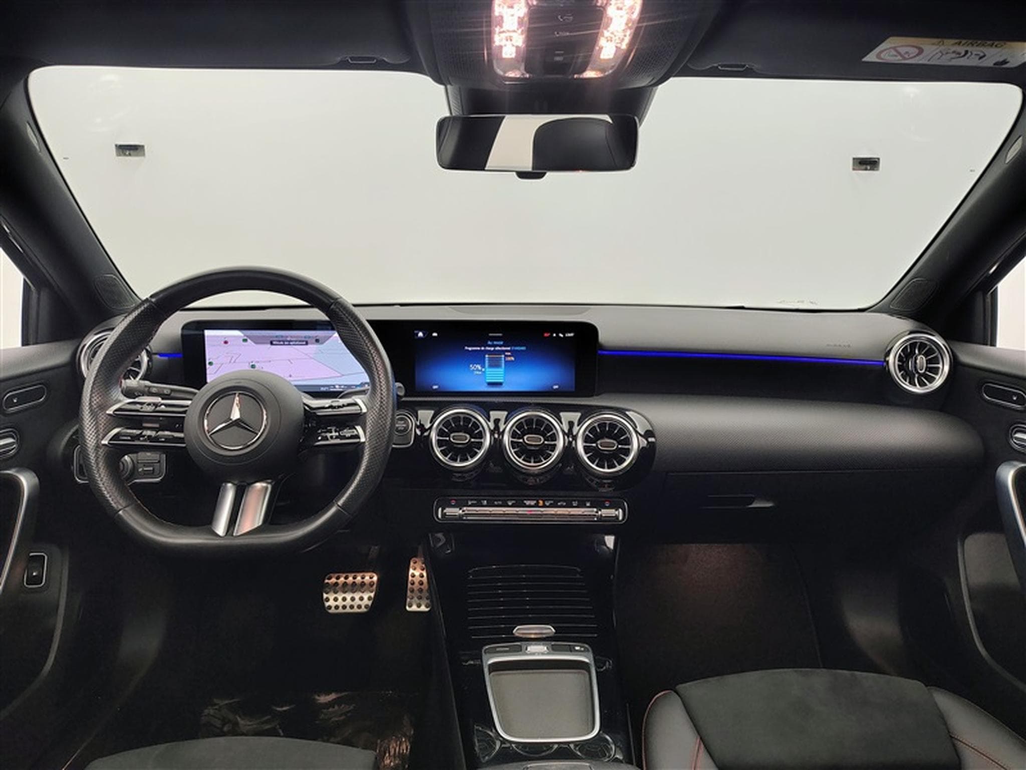 Mercedes A 250 e PHEV AMG Line*NAVI/FULL LED LASER/T.PANO/CAM360/JA19* (2023) - Foto 8