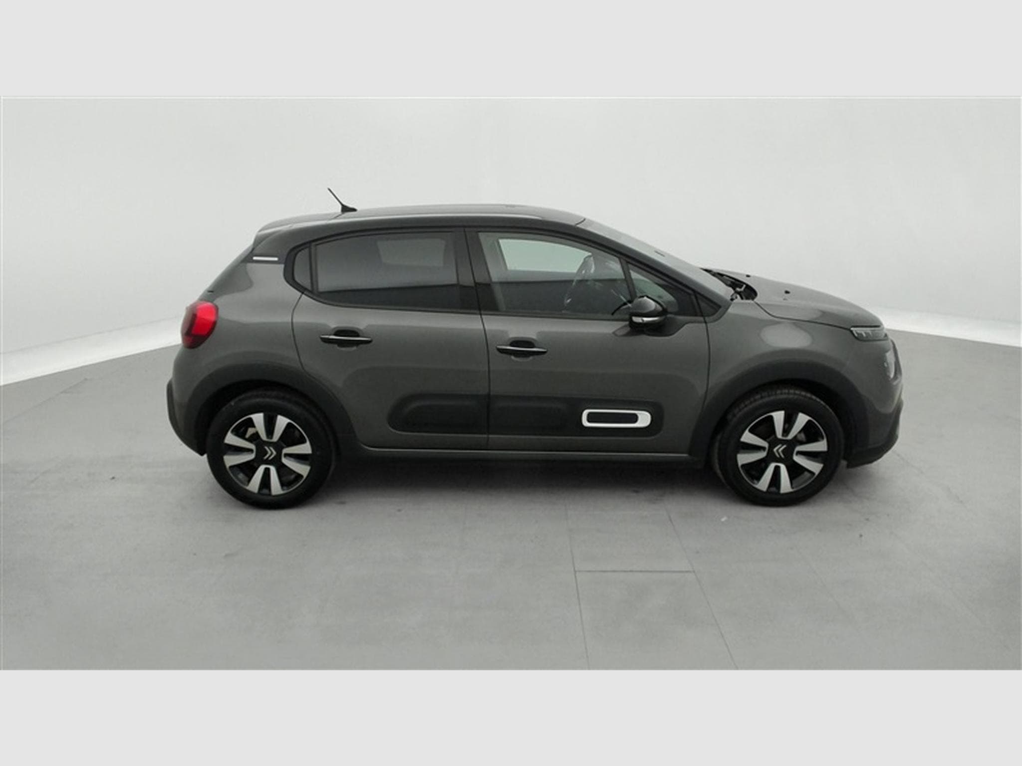 Citroen C3 1.2i PureTech Shine CARPLAY / FULL LED / JA 16" (2023) - Foto 22