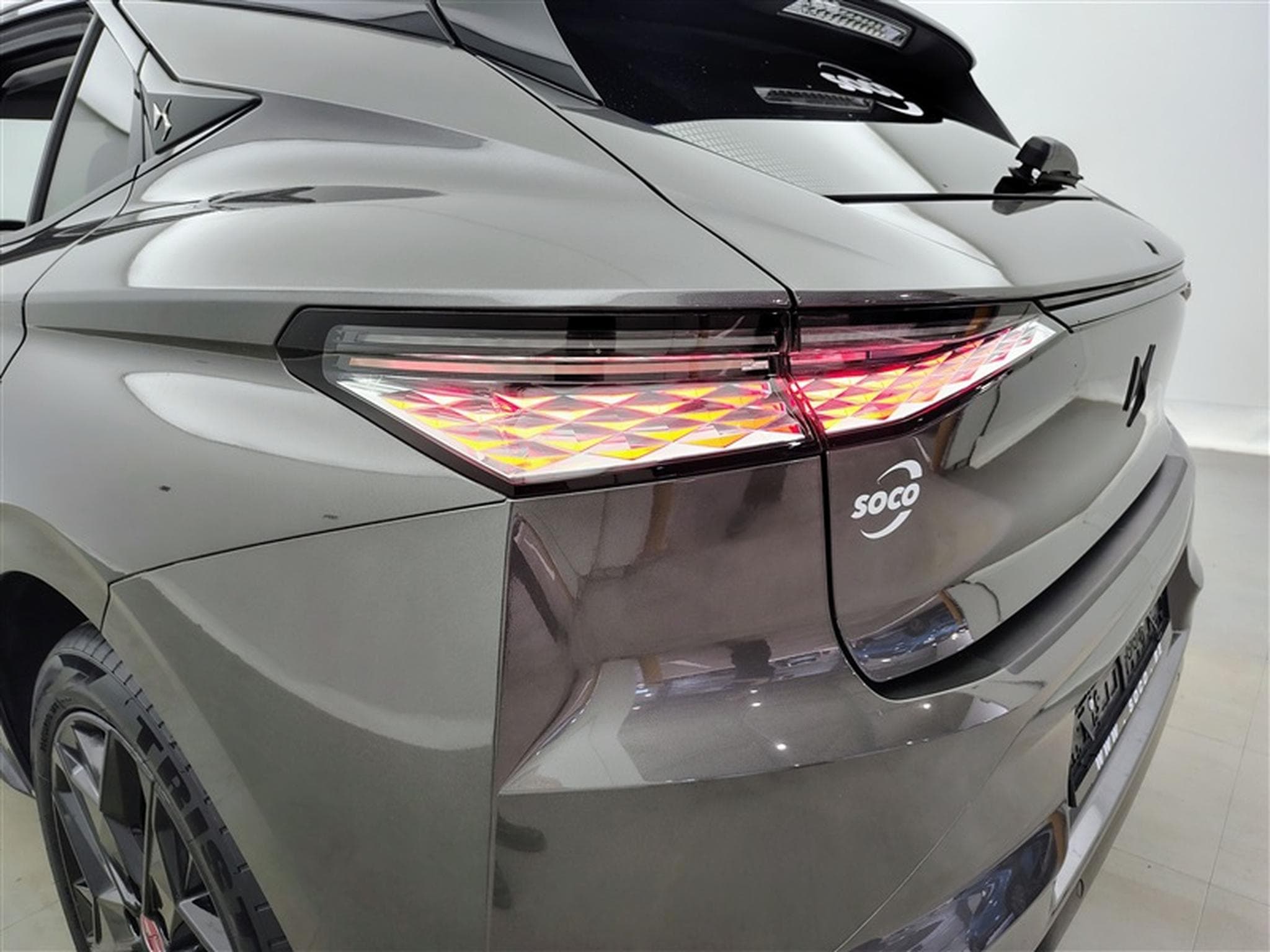 DS Automobiles DS4 1.2 PureTech 130Cv EAT8 Performance Line+ (2023) - Photo 16